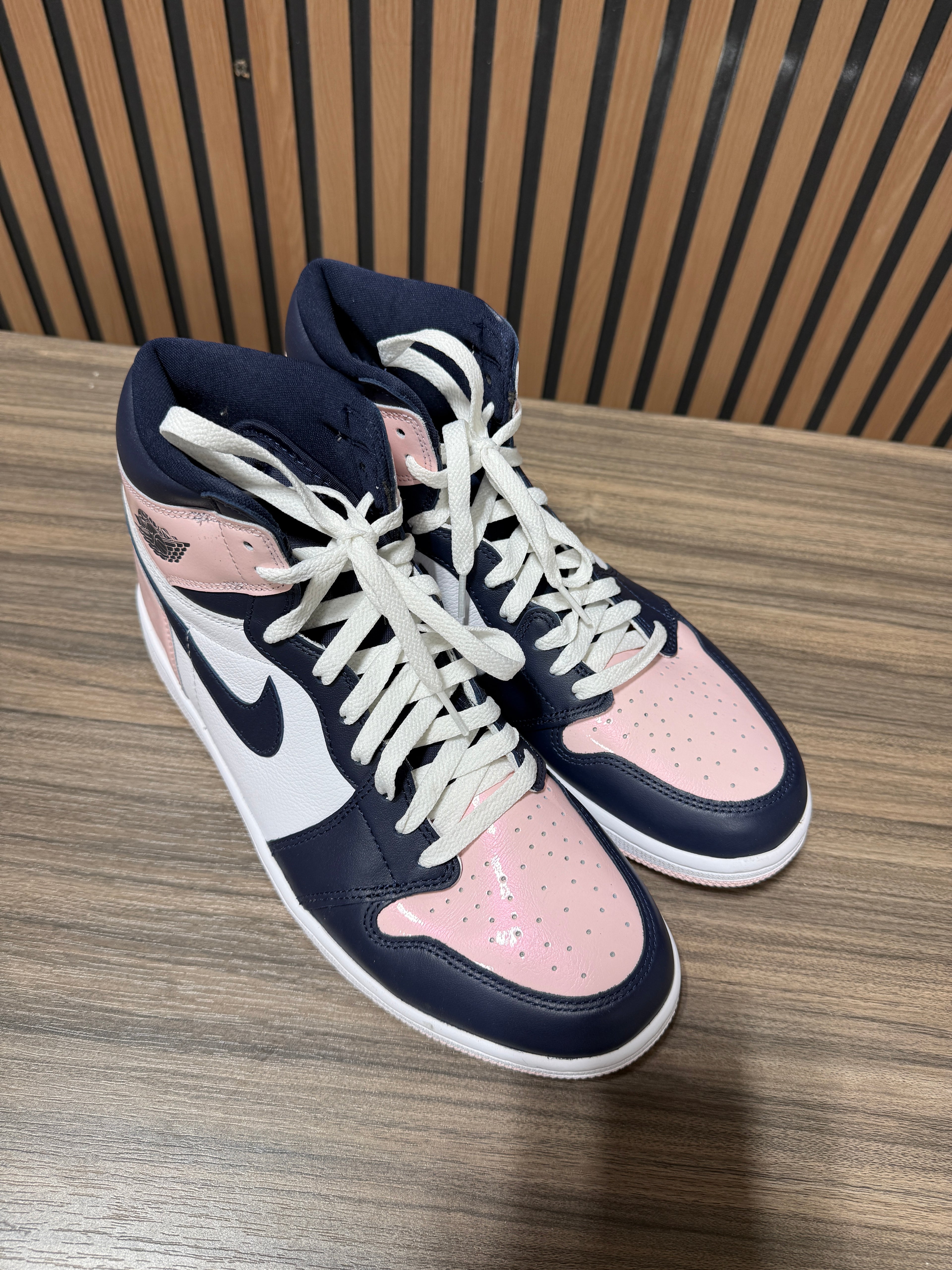 Air Jordan 1 Atmosphere (Bubble Gum) Sz 10