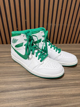 Load image into Gallery viewer, Air Jordan 1 Retro High 'Do The Right Thing' 2009 Sz 10.5 No box
