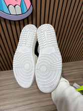 Load image into Gallery viewer, Air Jordan 1 Retro High Og Grey Hyper Crimson 2019 Sz 10.5 No Box
