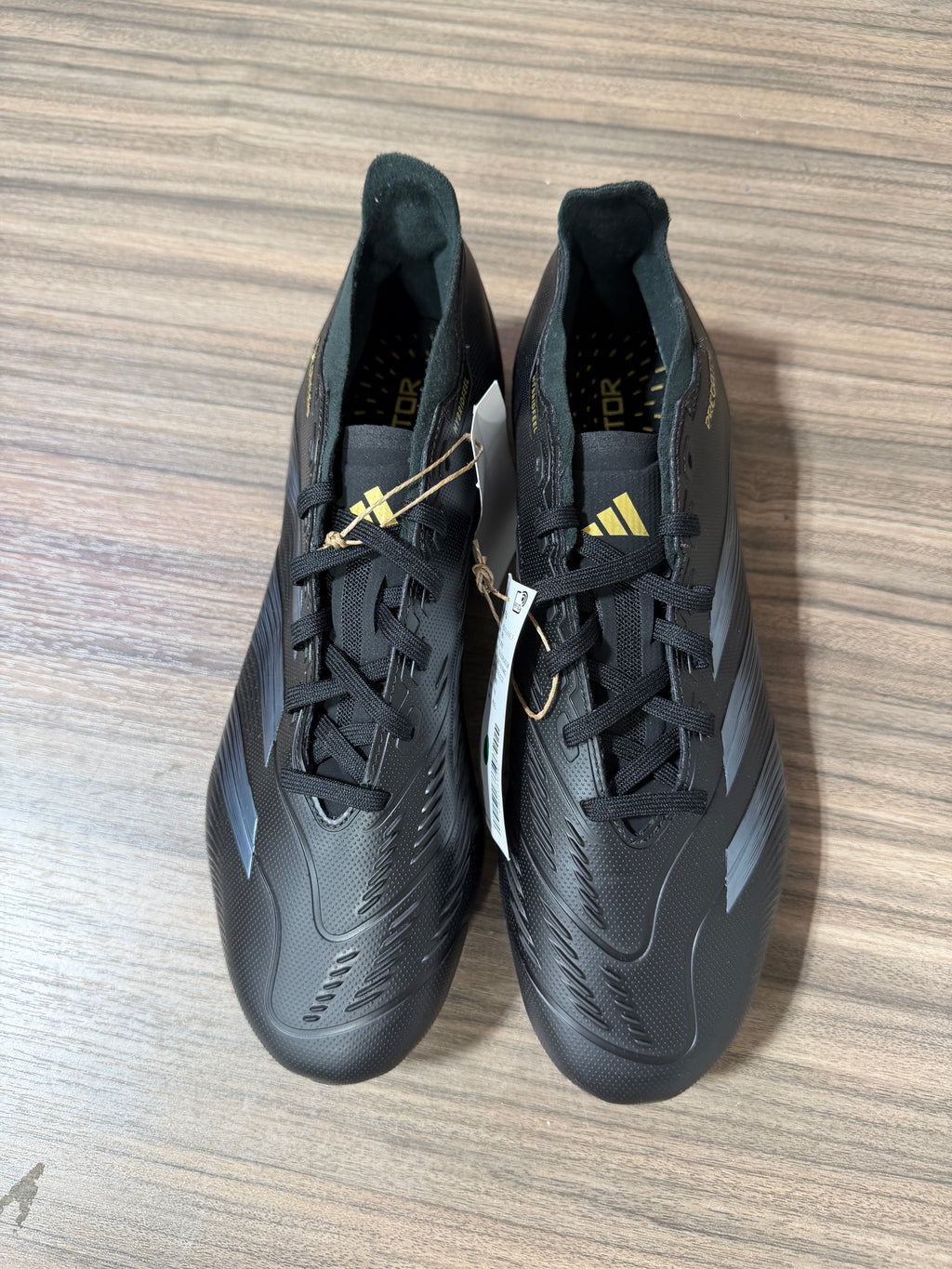 adidas Predator League Firm Ground soccer cleats Sz 9