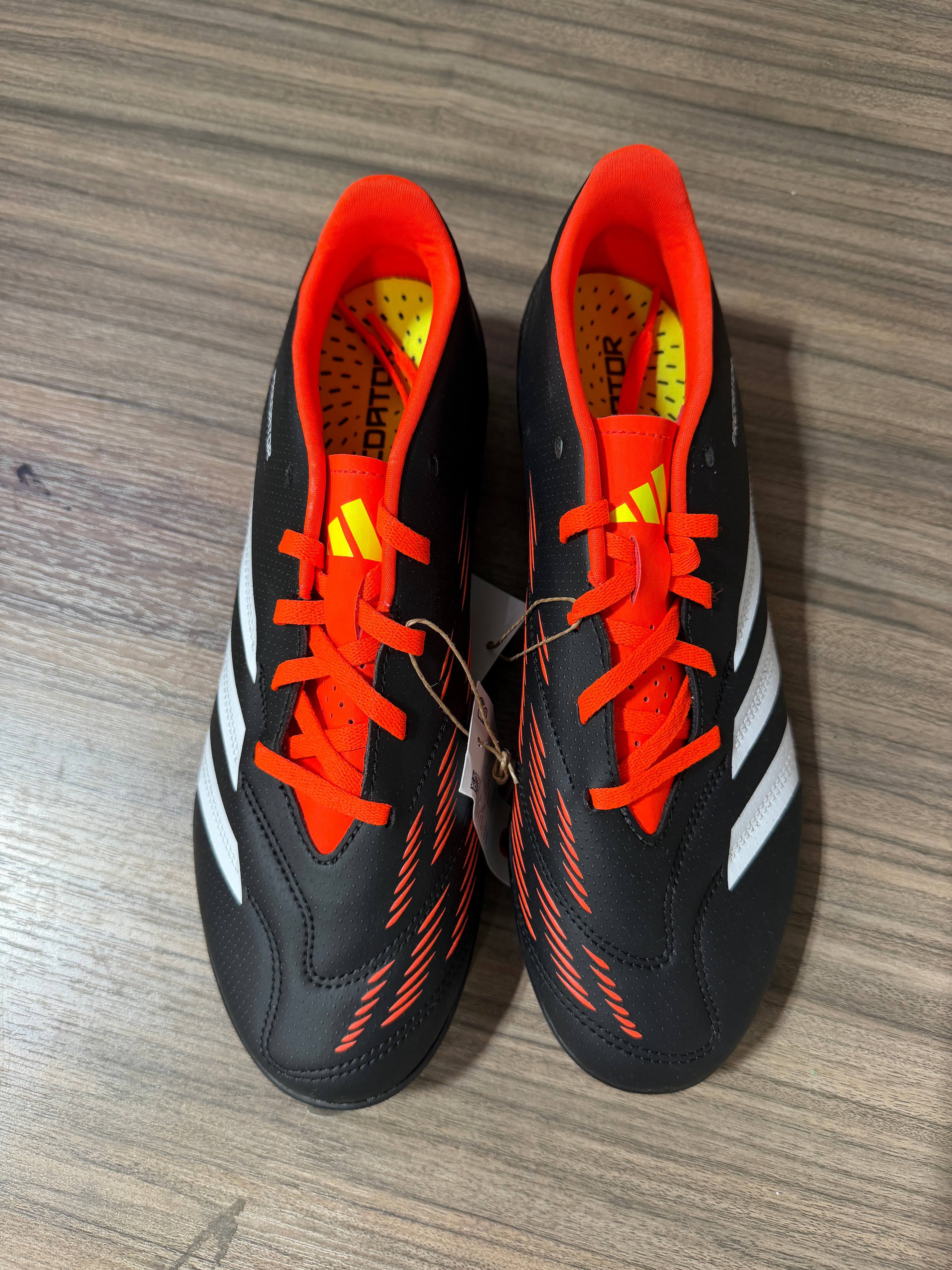 Adidas Predator Club TF Sz 9