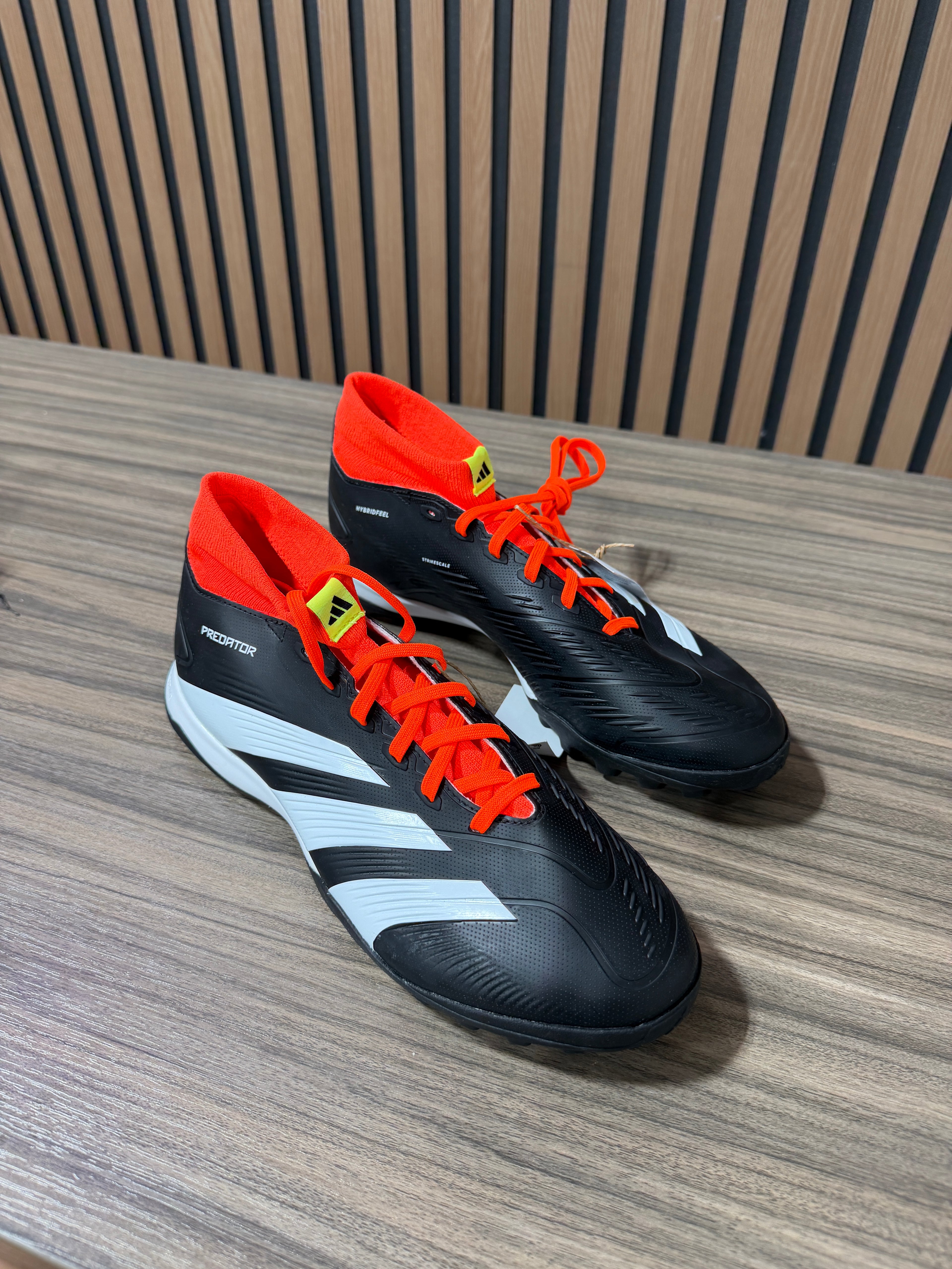 adidas Predator 24 League Turf (TF) Sz 9