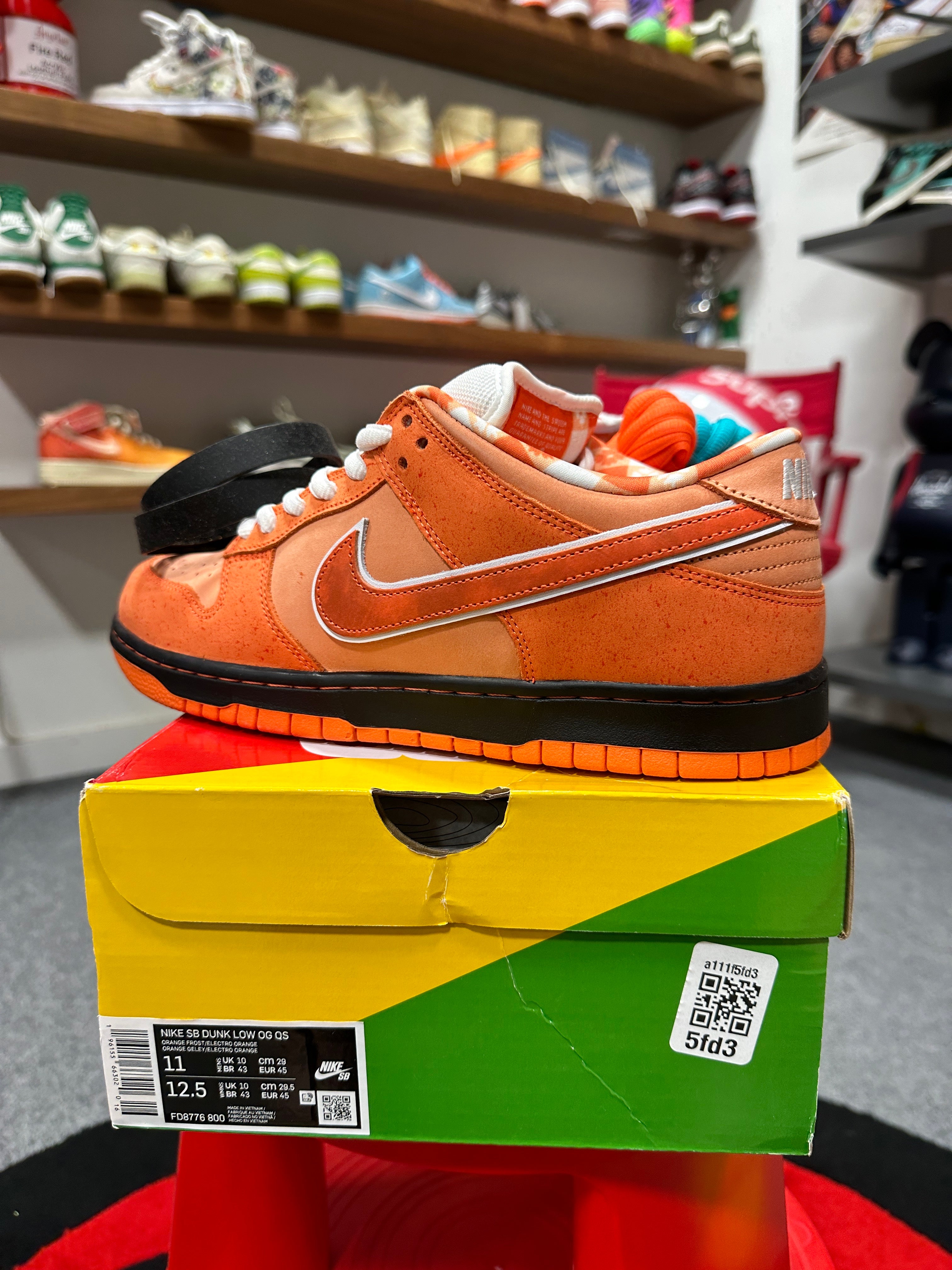 Nike SB Dunk Low Orange Lobster Sz 11