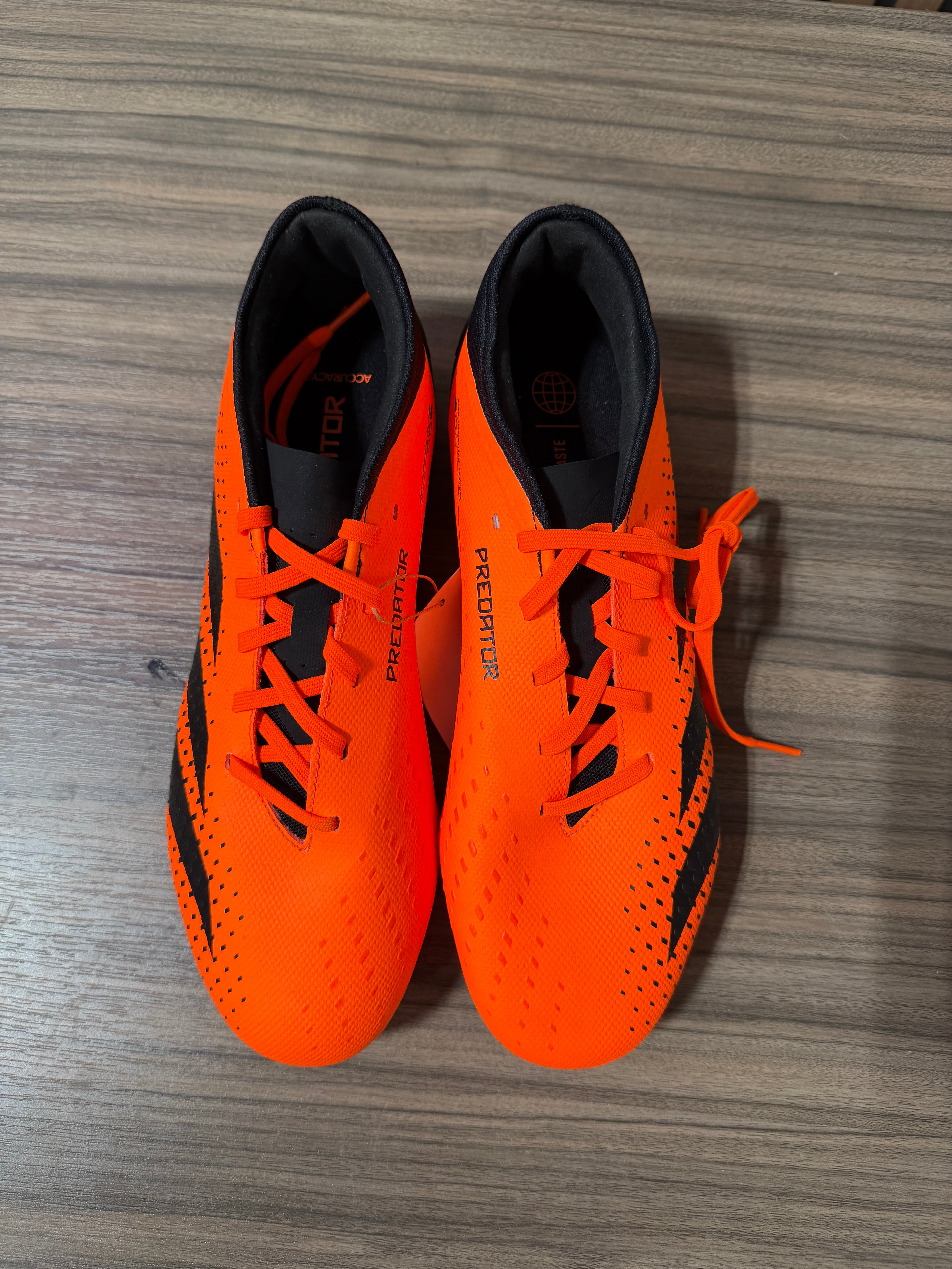 Adidas Predator Accuracy.3 Low Firm Ground soccer cleats Sz 9