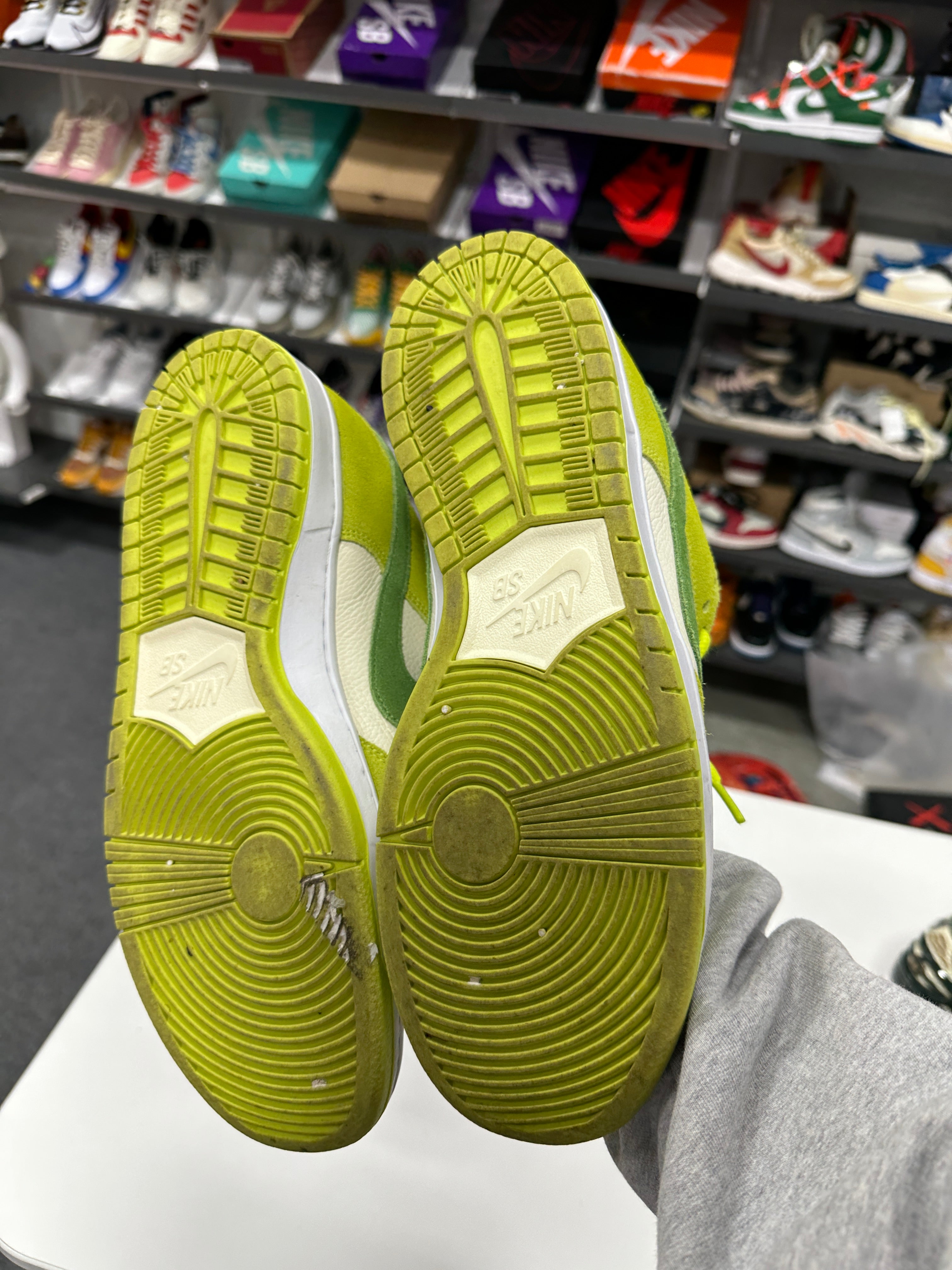 Nike SB Dunk Low Green Apple Sz 11.5