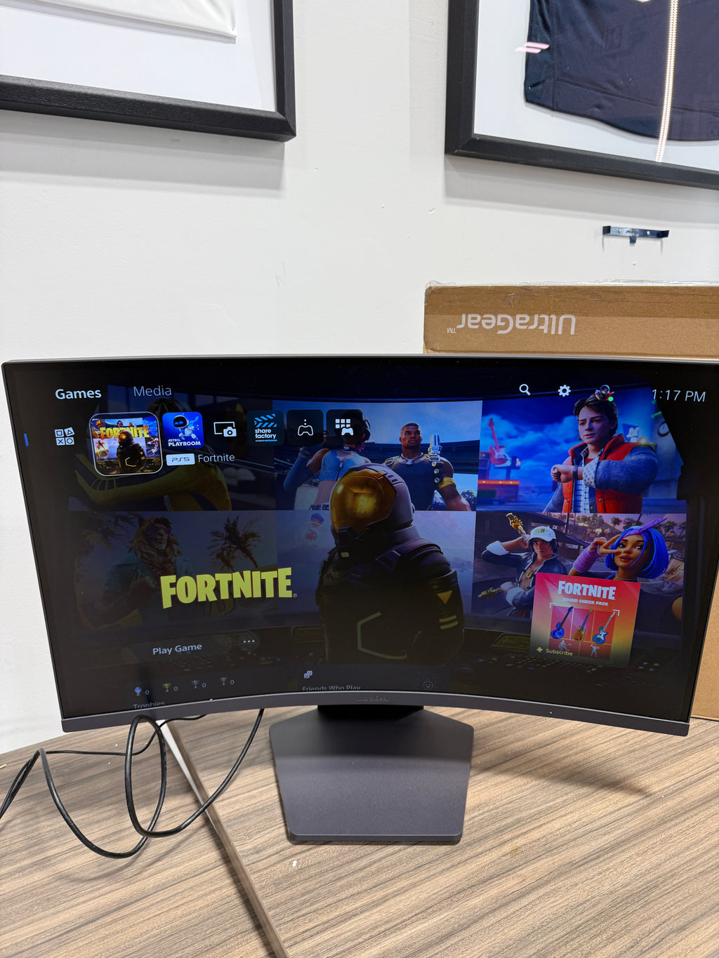 LG 27" 180 Hz VA QHD Gaming Monitor FreeSync (AMD Adaptive Sync) sRGB 99% (CIE1931) UltraGear 27GS60QC-B