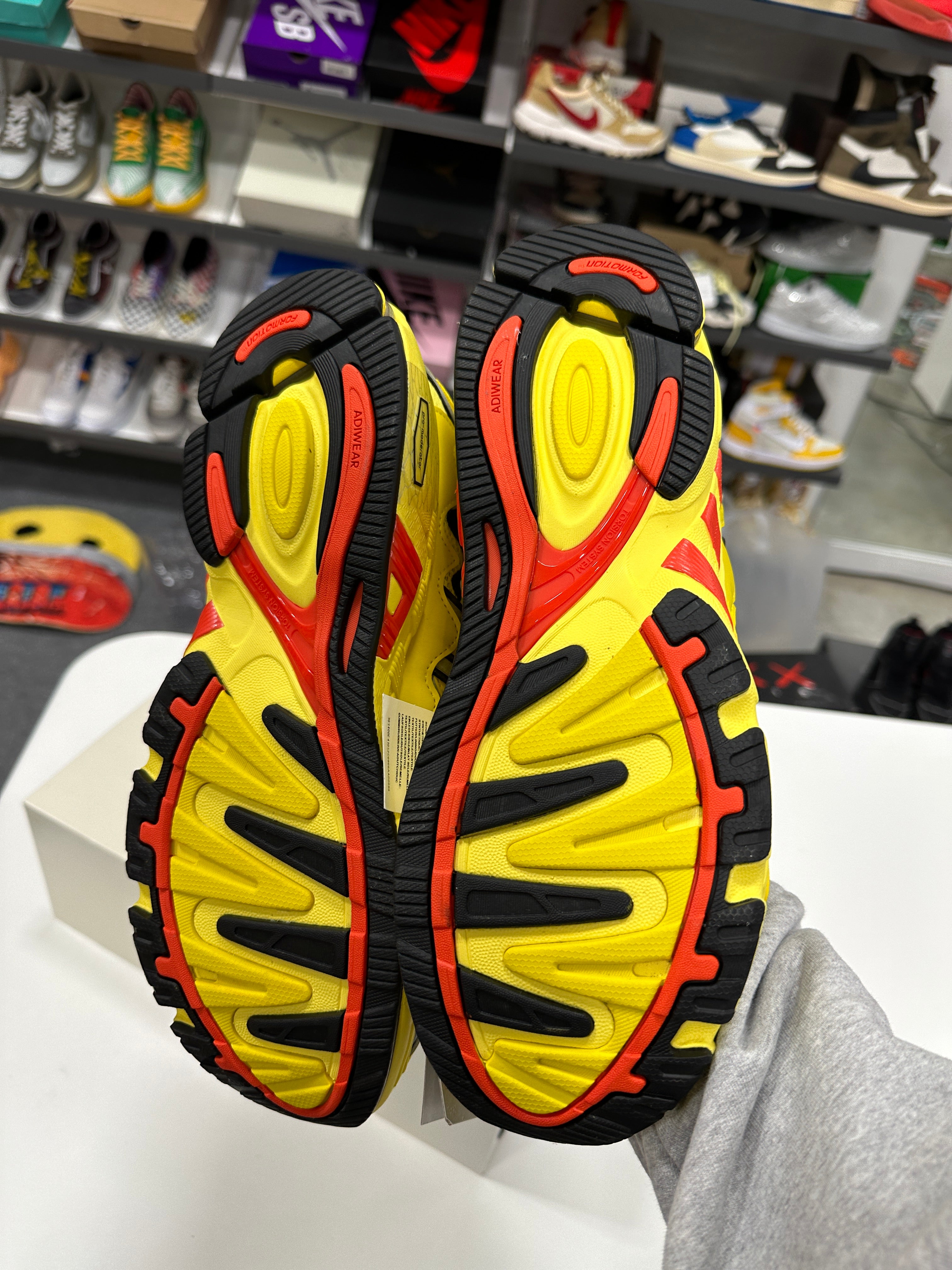 adidas Response CL Bad Bunny Yellow Sz 11