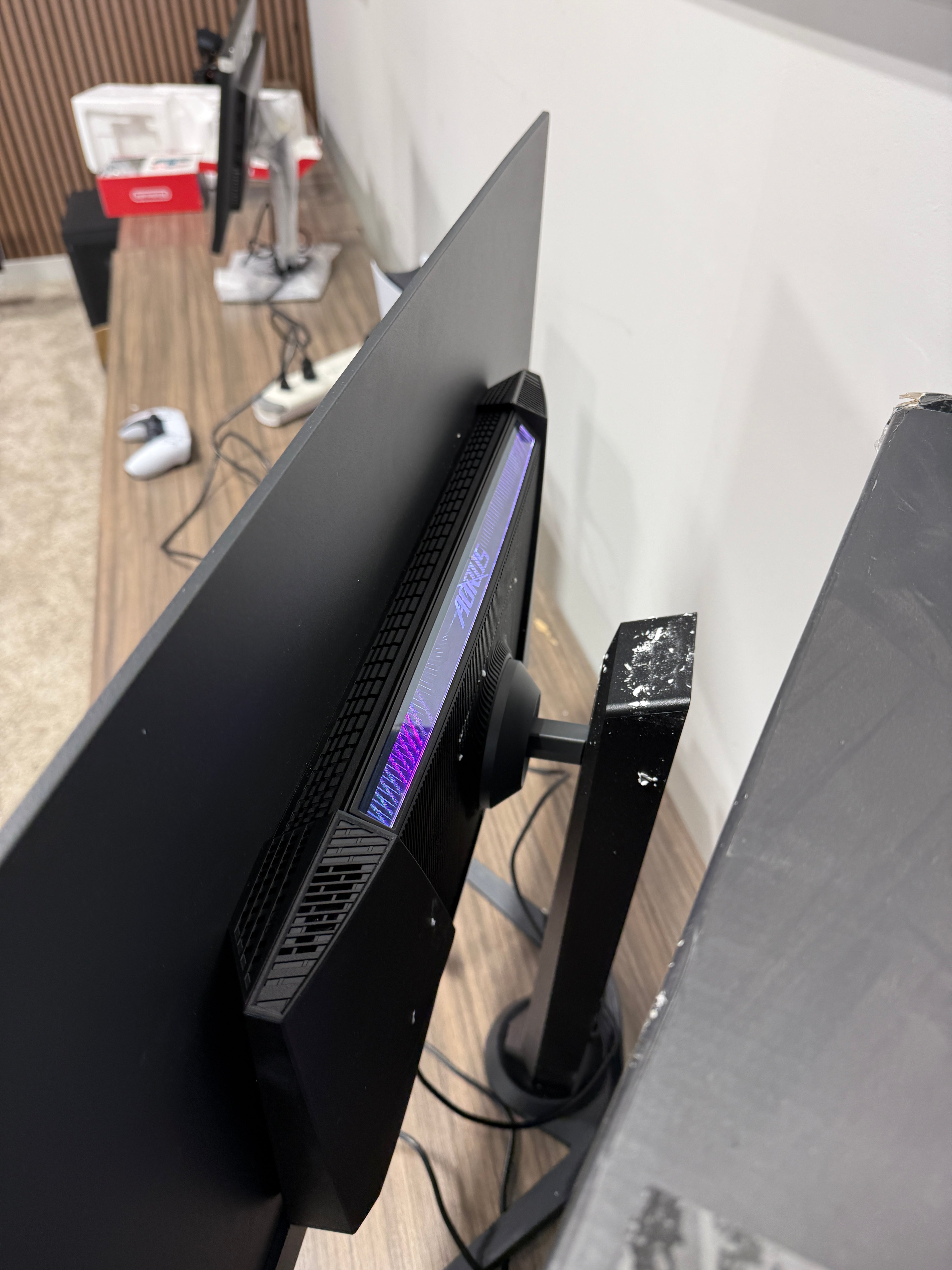 (FLAWS) Gigabyte AORUS FO32U2 Pro 32" QD OLED 4K UHD 3840 x 2160 240Hz 0.03ms