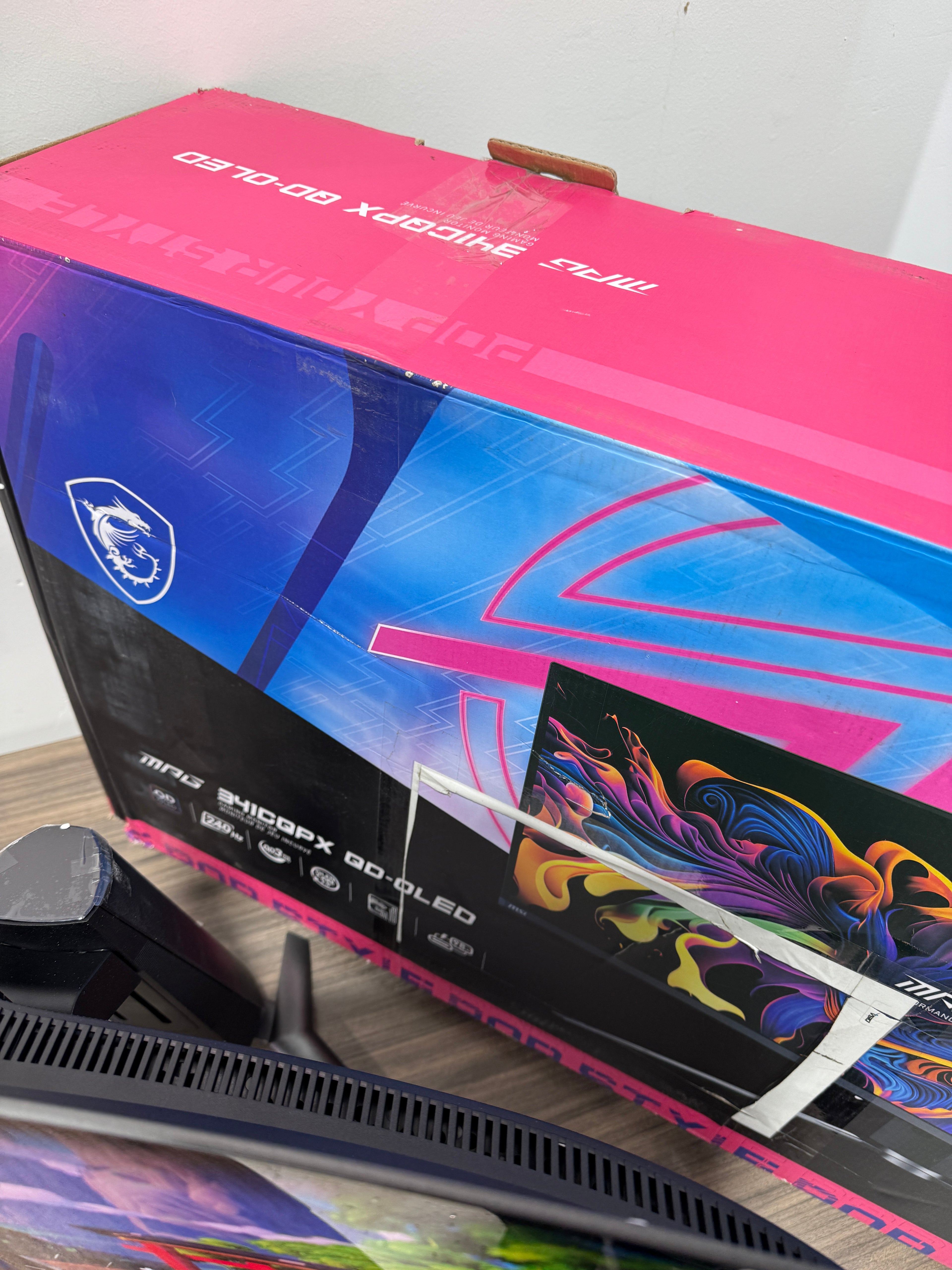 MSI 34" 240 Hz OLED UWQHD Gaming Monitor 97.8% Adobe RGB / 99.3% DCI-P3 / 139.1% sRGB MPG 341CQPX QD-OLED