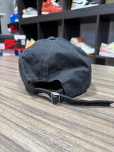 Load image into Gallery viewer, Supreme Hat Black/Leather
