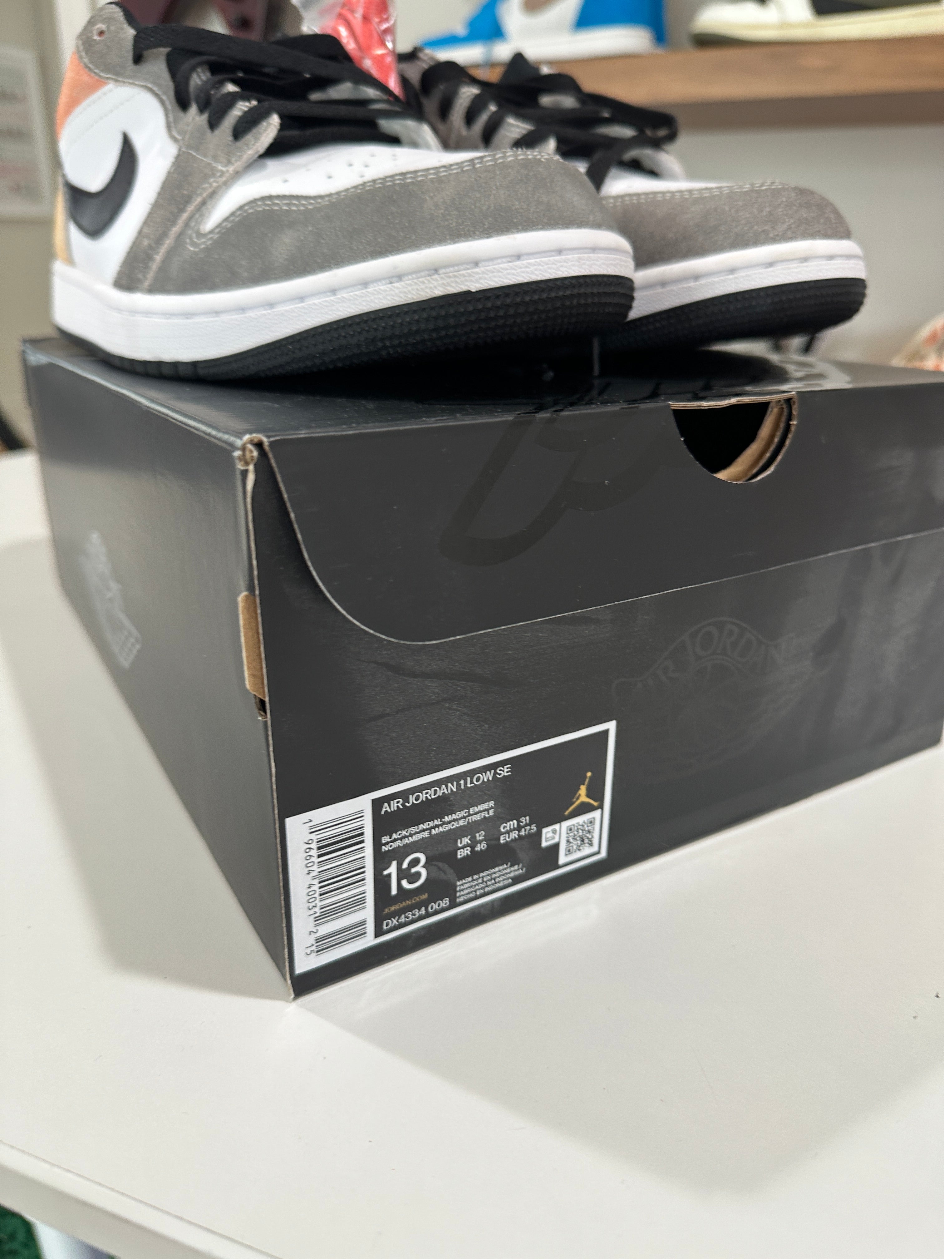 Jordan 1 Low SE Flight Club Sz 13