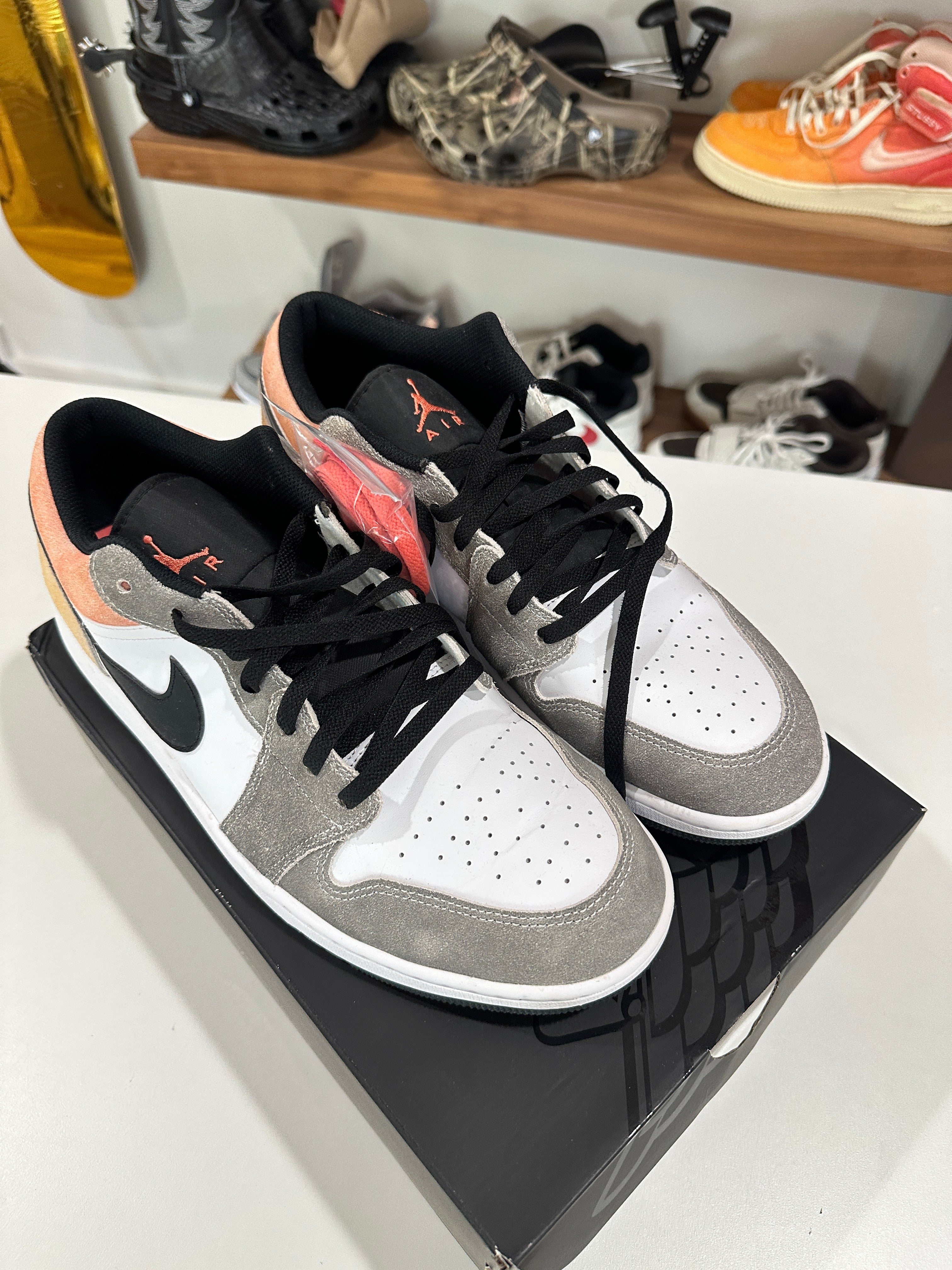 Jordan 1 Low SE Flight Club Sz 13