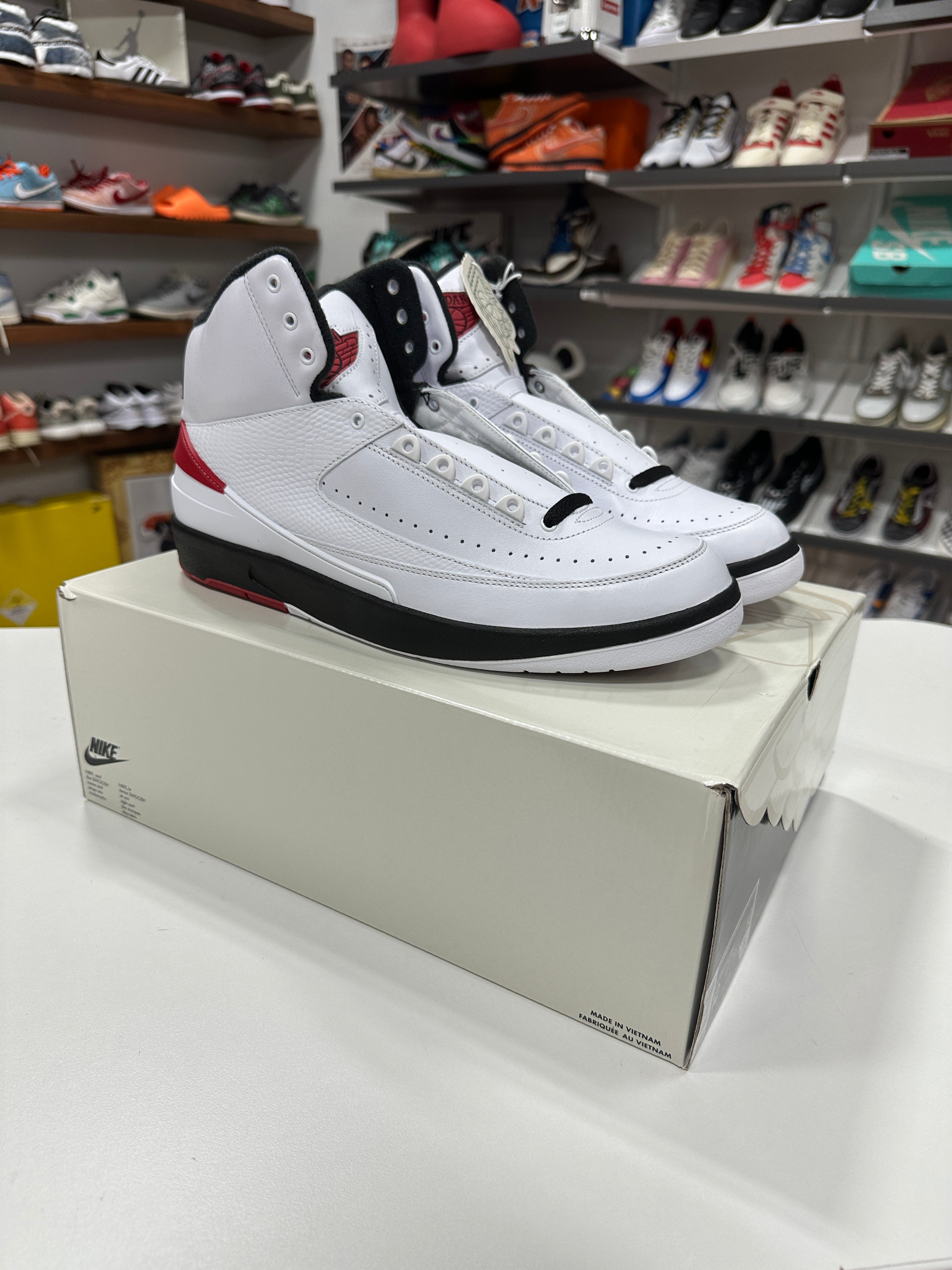 Jordan 2 Retro OG Chicago (2022) Sz 12