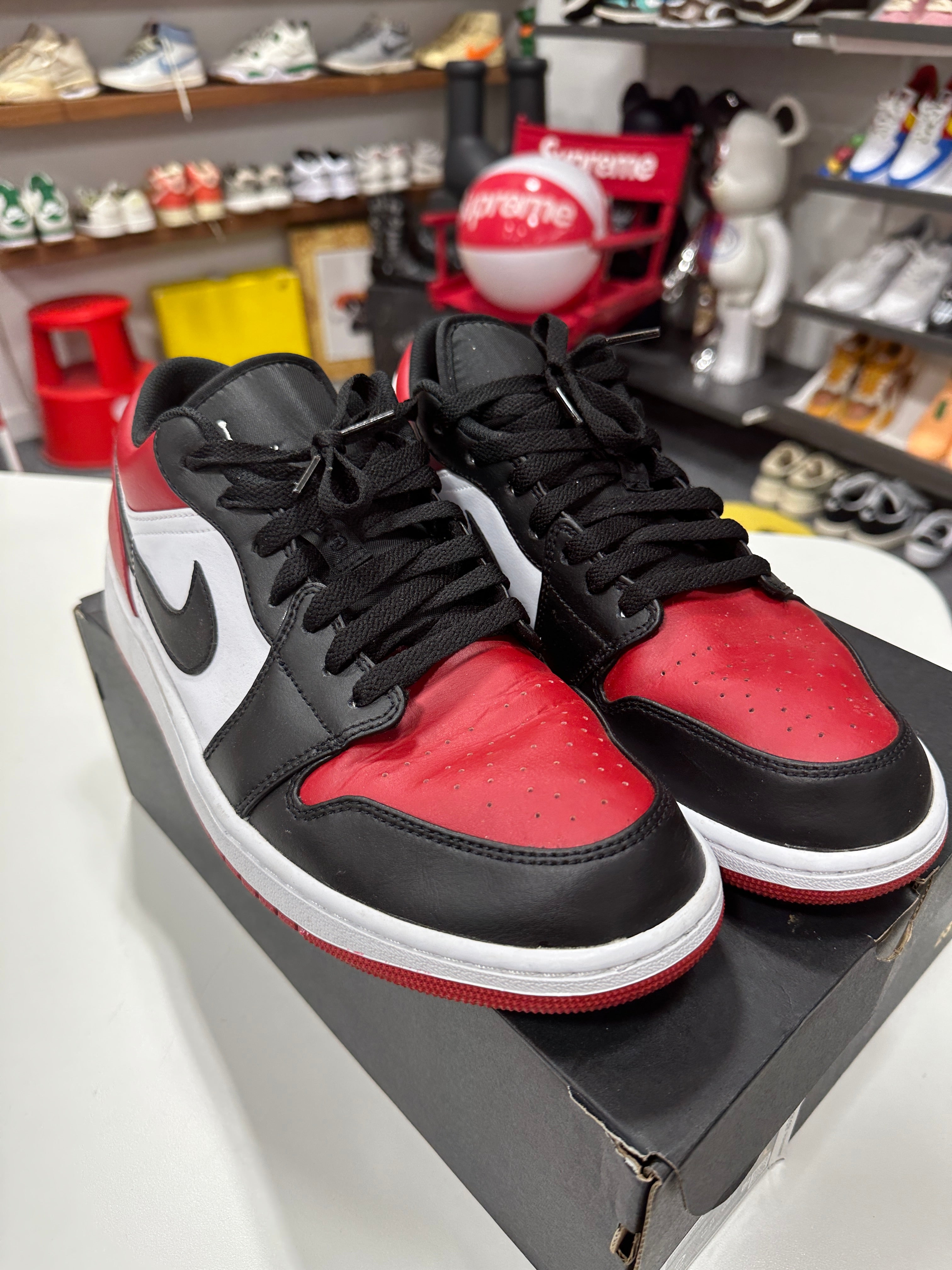 Jordan 1 Low Bred Toe Sz 12