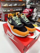 Load image into Gallery viewer, Nike Air Max 1 PRM Duck Honey Dew Sz 12

