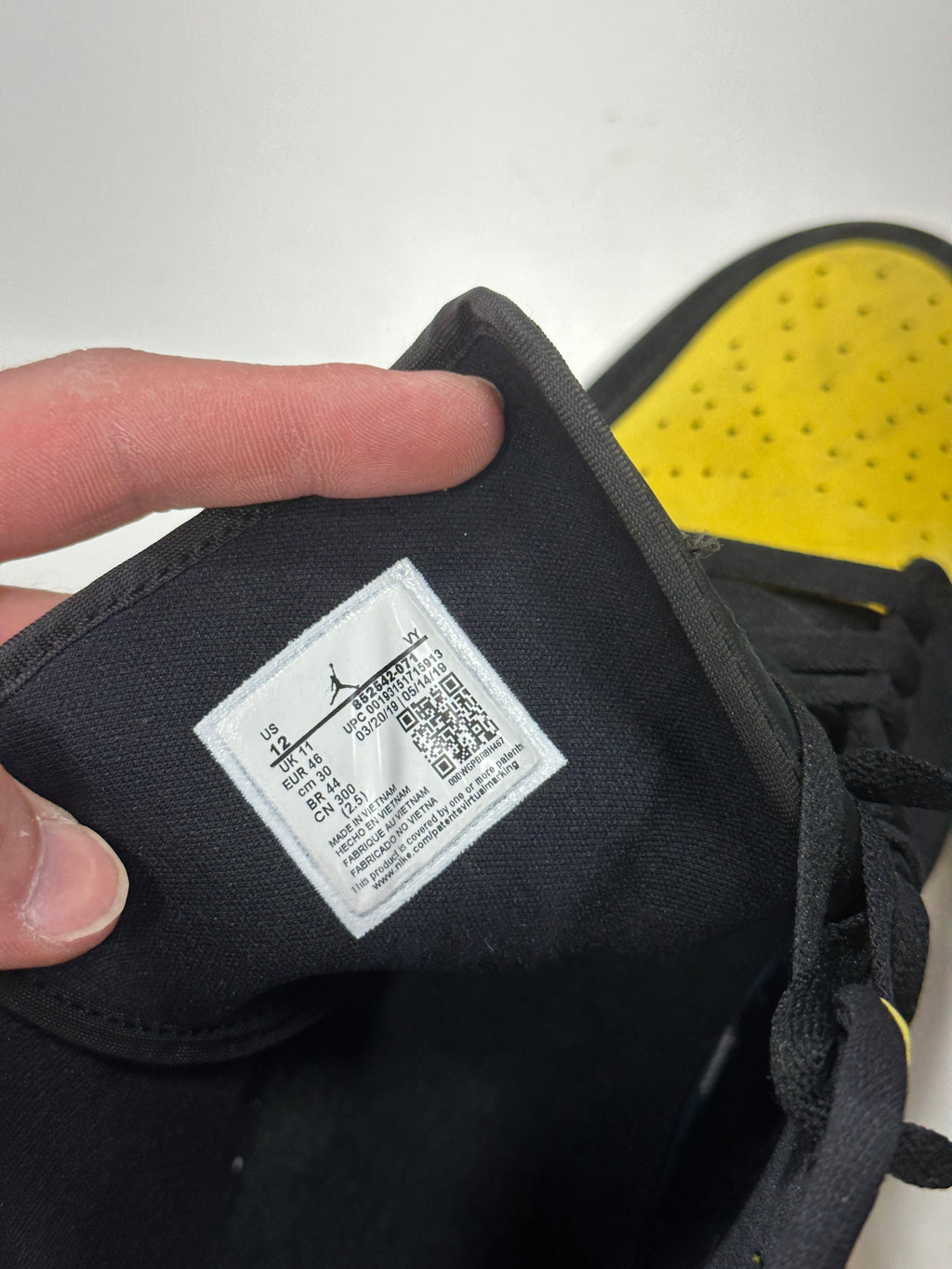 Jordan 1 Mid Yellow Toe Black Sz 12 NO BOX