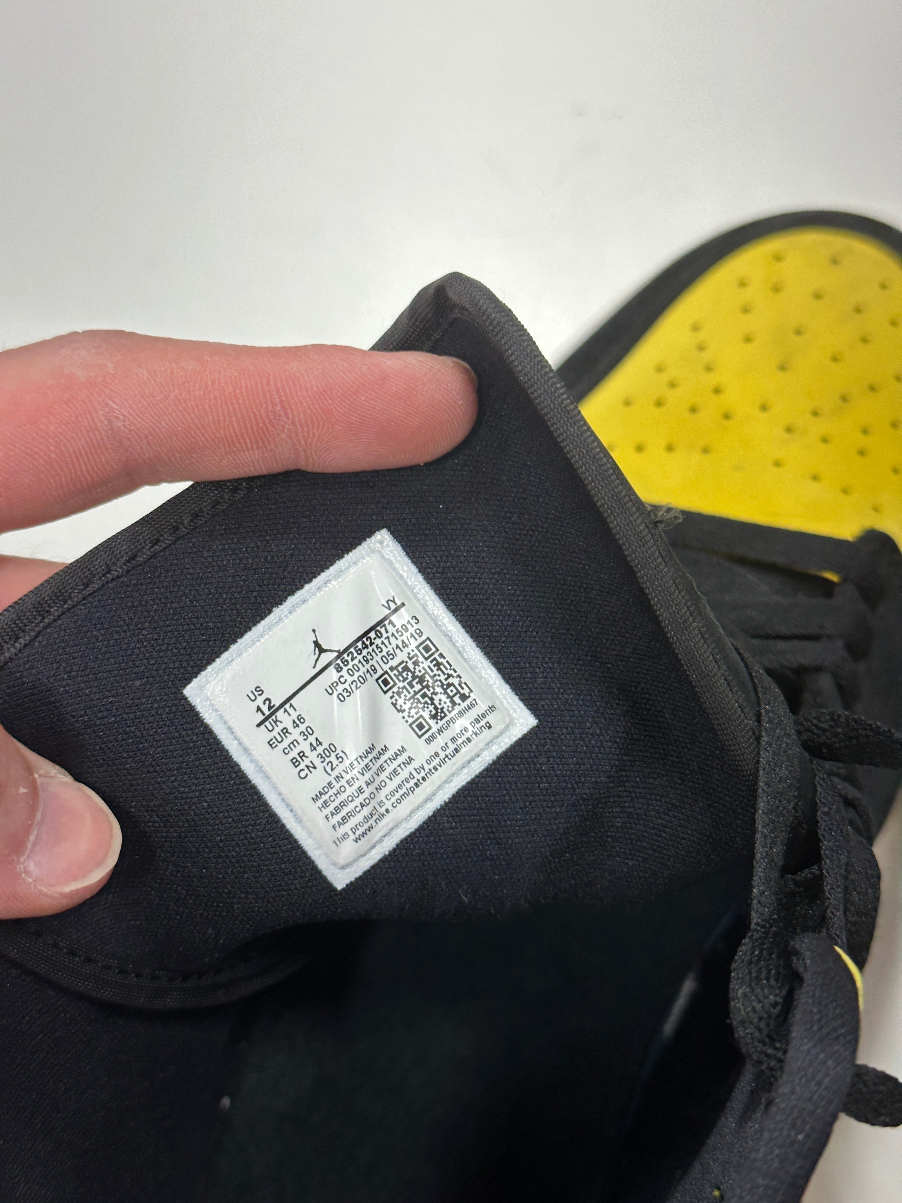 Jordan 1 Mid Yellow Toe Black Sz 12 NO BOX