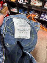 Load image into Gallery viewer, Vintage Wrangler Flannel Lined Jeans Sz 5x32

