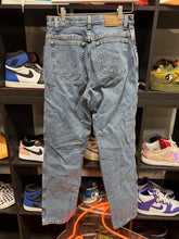 Load image into Gallery viewer, Vintage Wrangler Flannel Lined Jeans Sz 5x32
