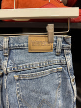 Load image into Gallery viewer, Vintage Wrangler Flannel Lined Jeans Sz 5x32
