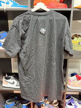 Load image into Gallery viewer, Old School Rookie Embroidered T-Shirt Goat Black Sz XL
