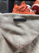 Load image into Gallery viewer, Essentials Hoodie Tan Sz M
