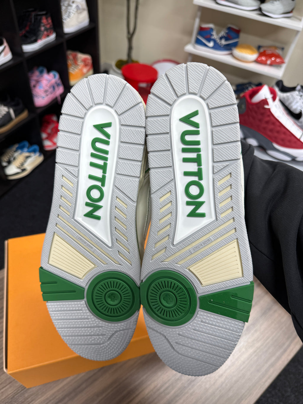 Louis Vuitton Trainer Green Mesh Sz LV 11 (Fits 12)