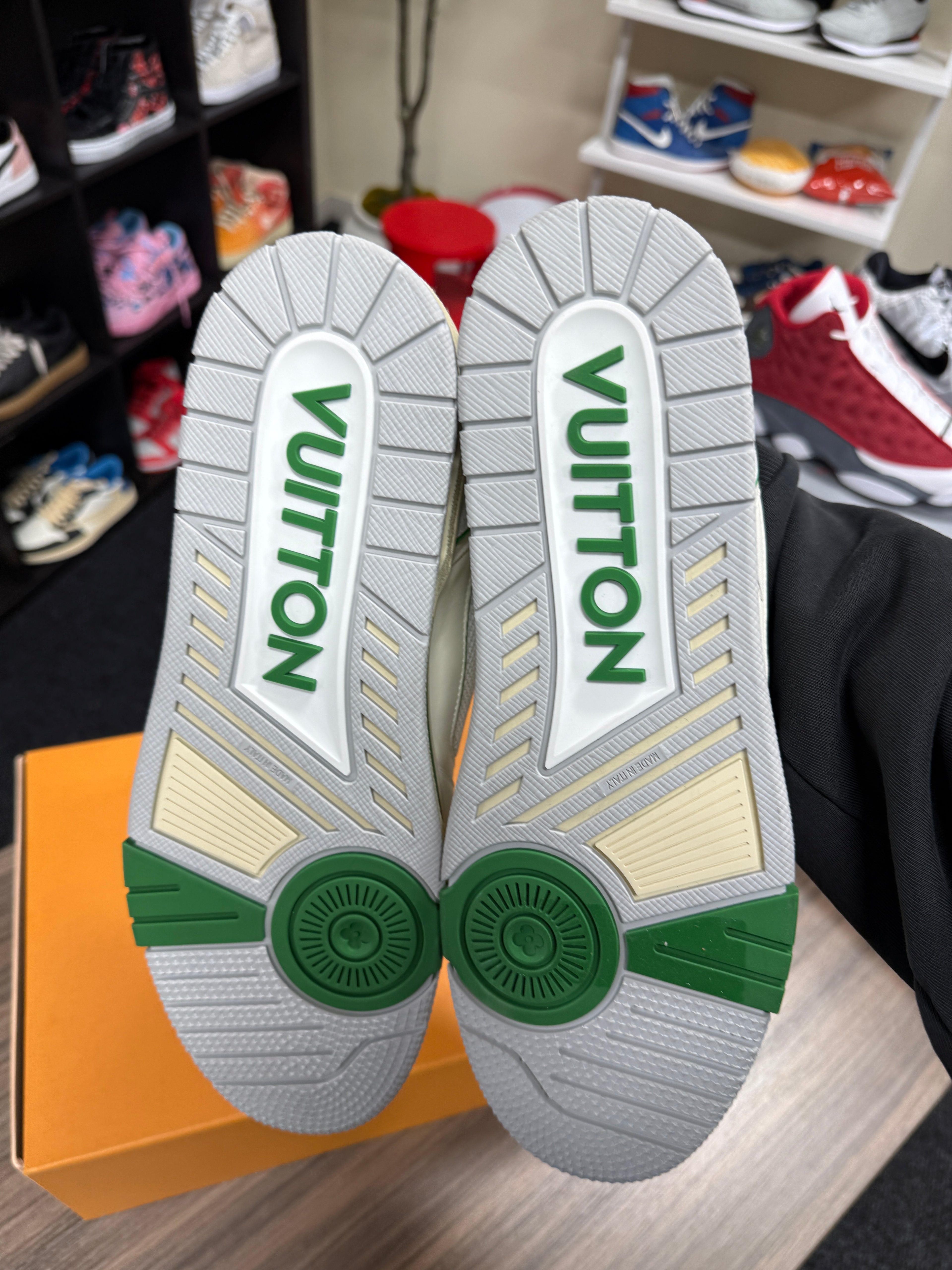 Louis Vuitton Trainer Green Mesh Sz LV 11 (Fits 12)