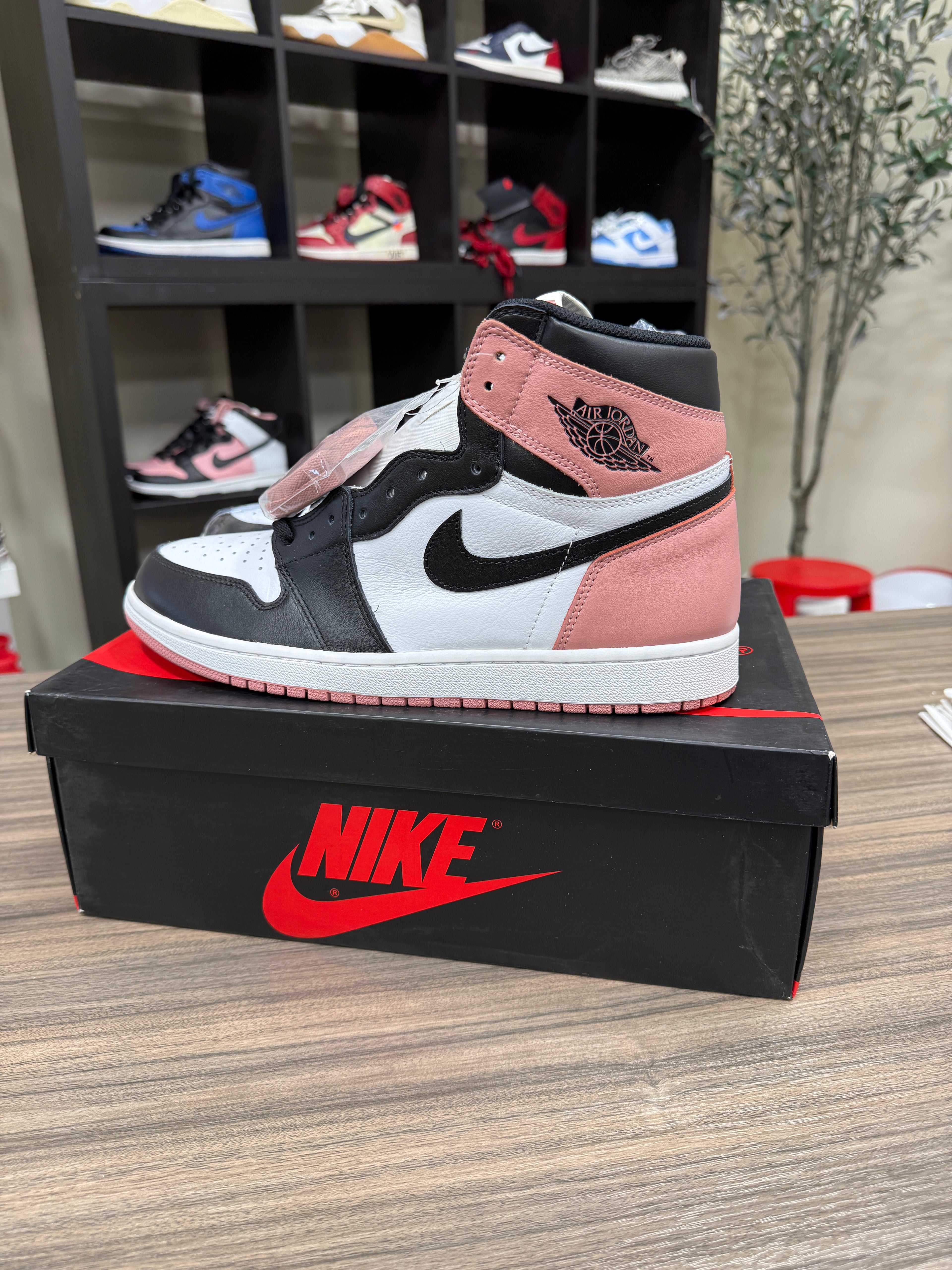 Jordan 1 Retro High Rust Pink Sz 11.5