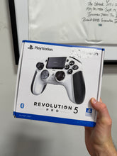 Load image into Gallery viewer, Nacon Revolution 5 Pro PlayStation Wireless Controller
