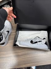 Load image into Gallery viewer, Nike Kobe 5 Protro Zebra PE Sz 11.5
