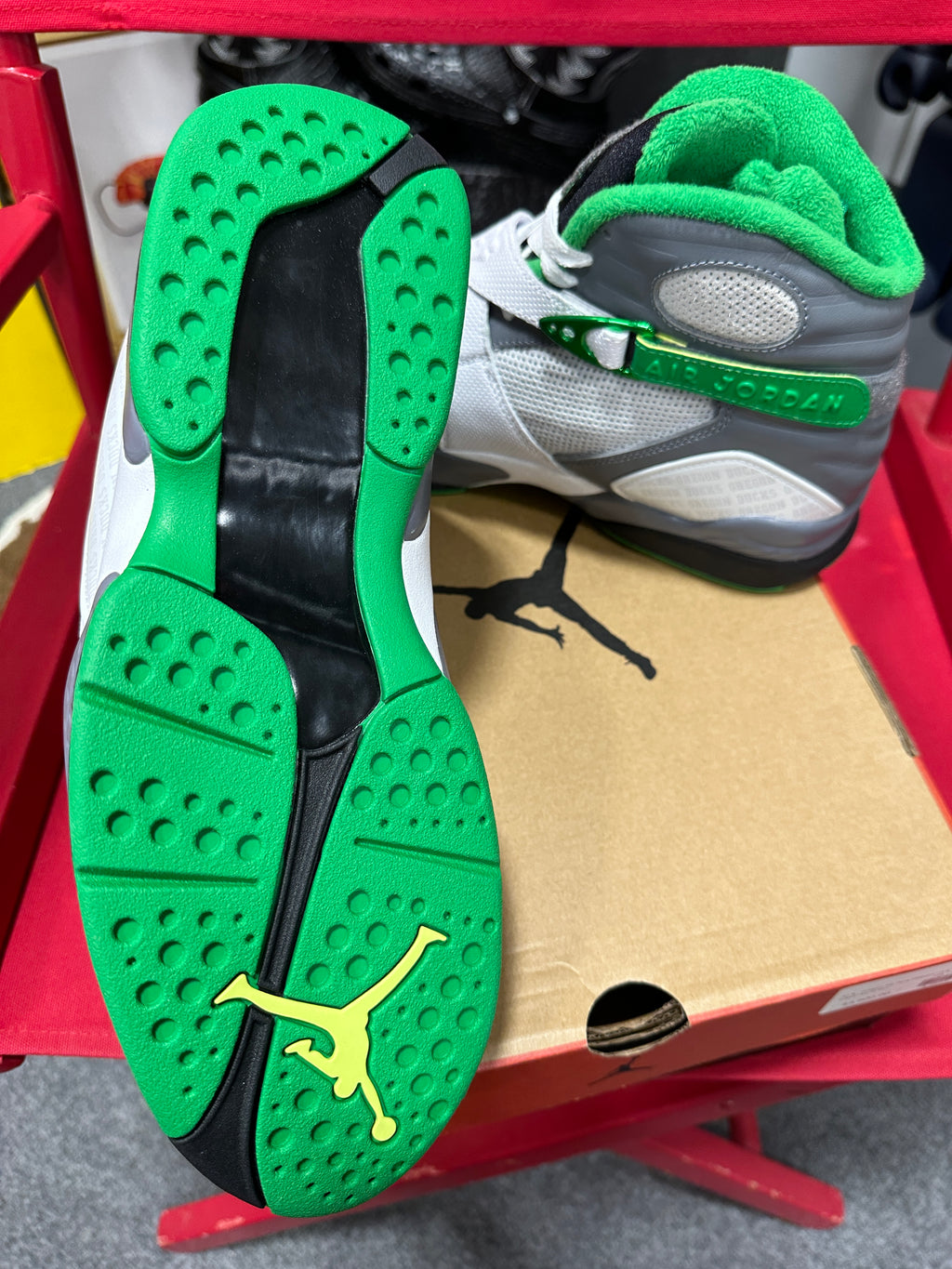 Jordan 8 Retro University of Oregon PE Pure Platinum Sz 10.5