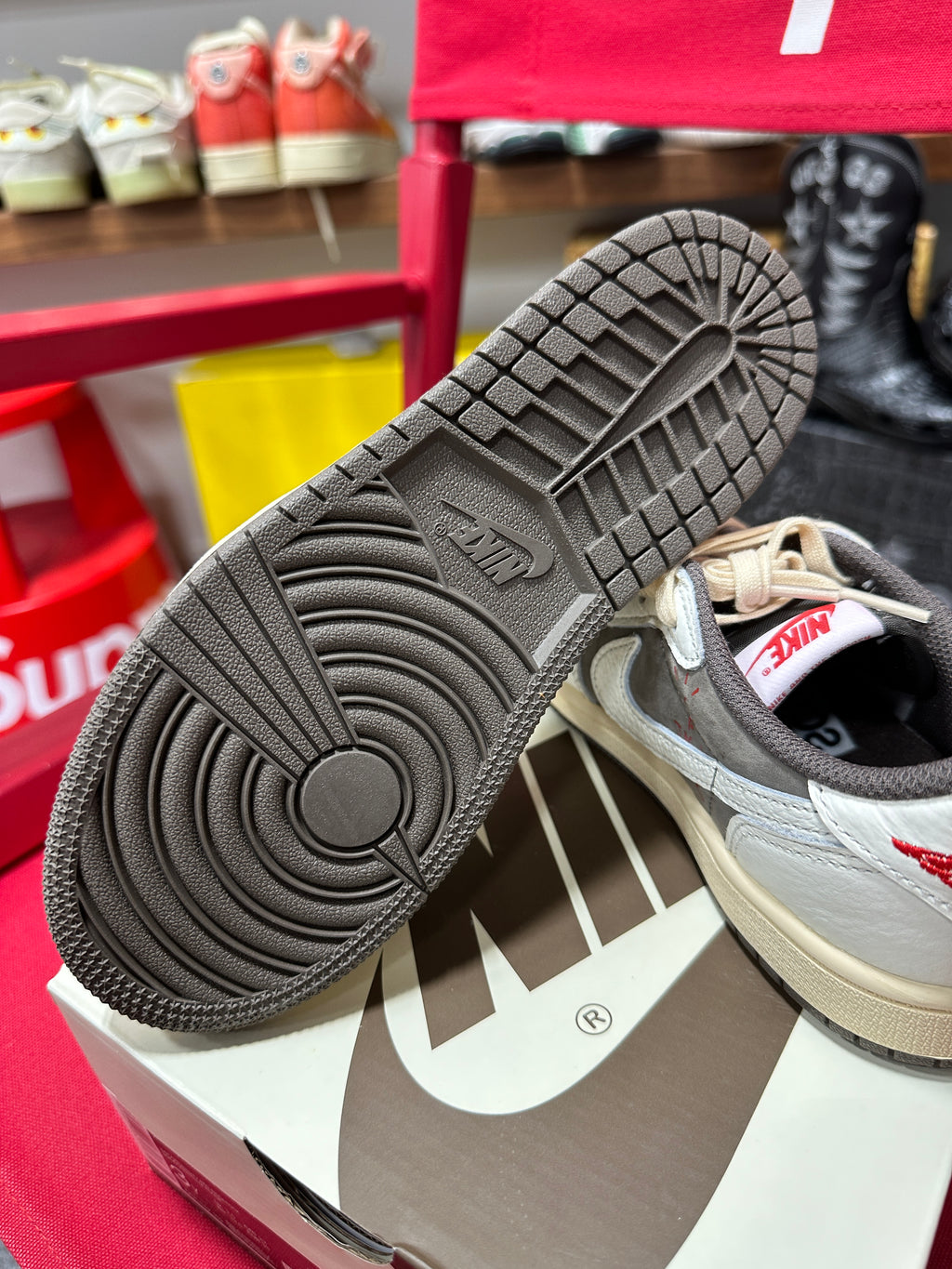 Jordan 1 Low Travis Scott Reverse Mocha Sz 3y