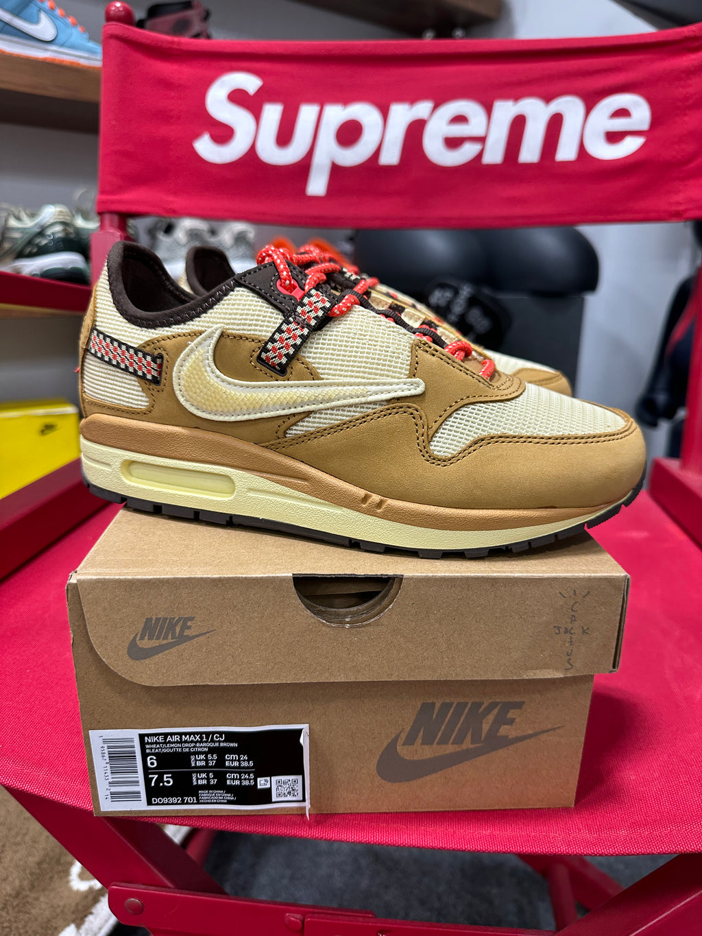 Nike Air Max 1 Travis Scott Wheat Lemon Drop Sz6