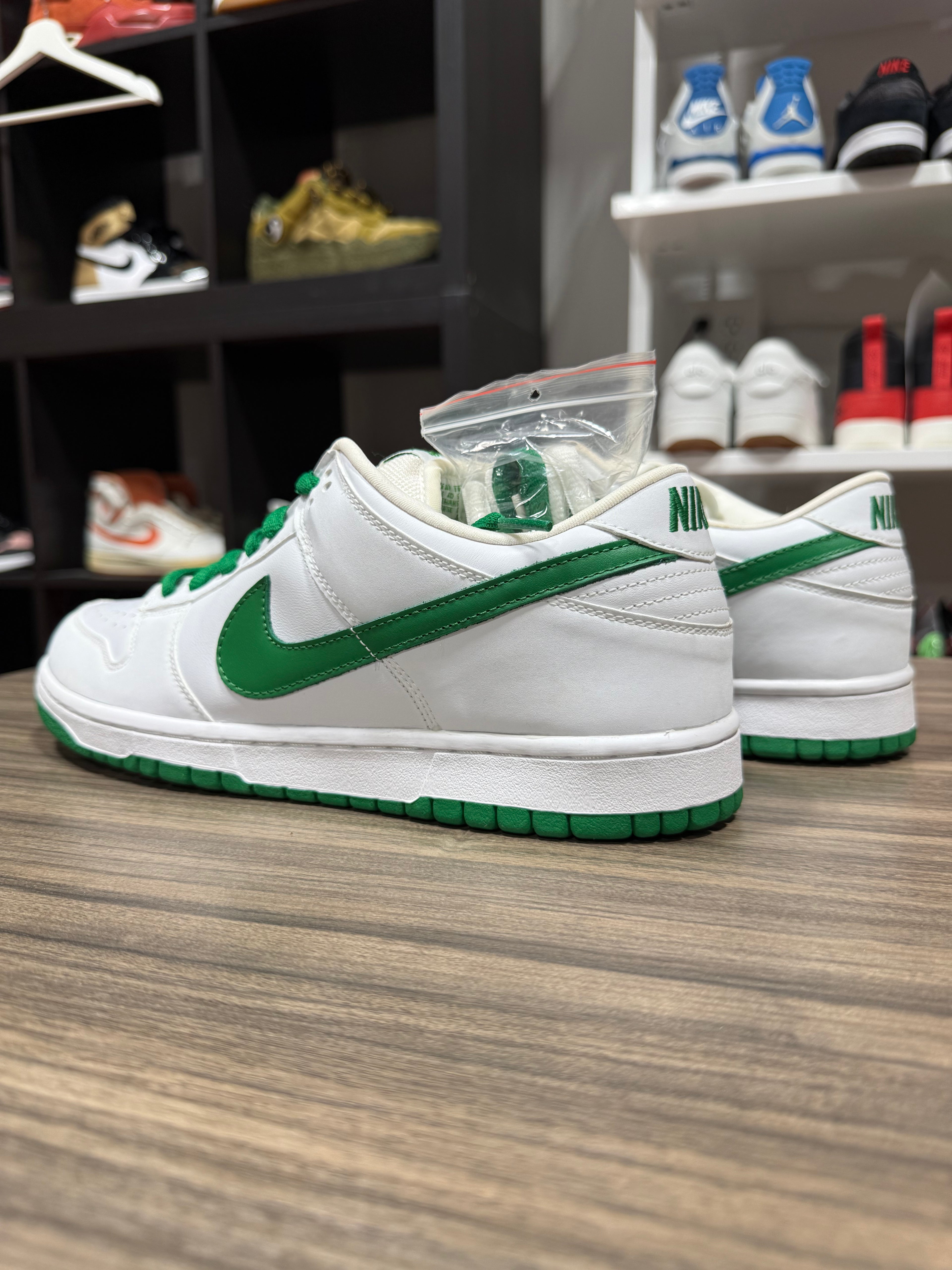 Nike SB Dunk Low White Classic Green Sz 11 No Box