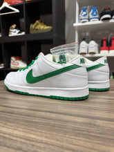 Load image into Gallery viewer, Nike SB Dunk Low White Classic Green Sz 11 No Box
