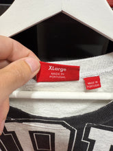 Load image into Gallery viewer, Supreme Black/White Crewneck Sz XL
