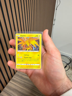 Pokemon Card TCG Zapdos 048/185 Vivid Voltage Holo