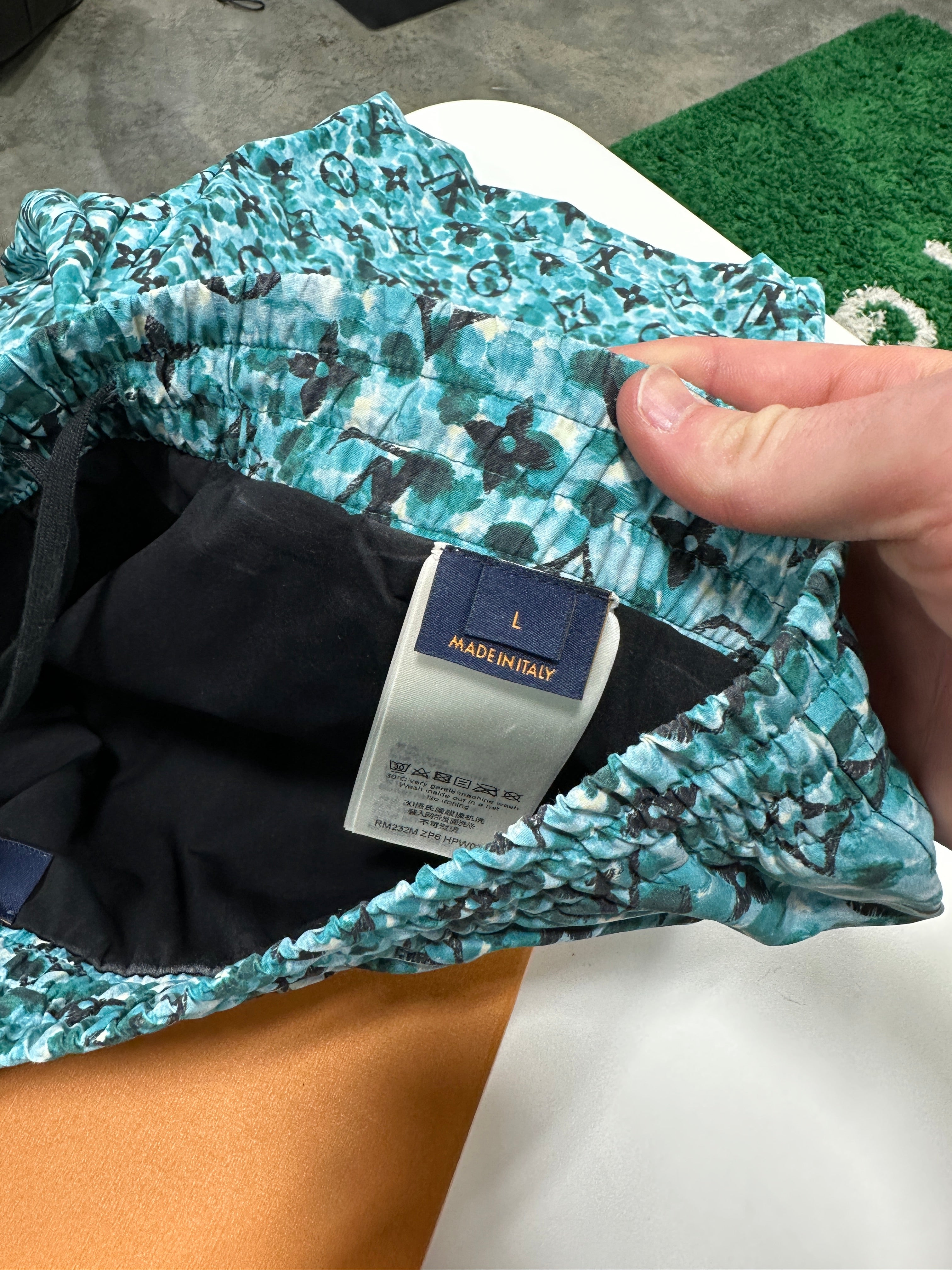 Louis Vuitton Swim Trunk Style Shorts Sz L