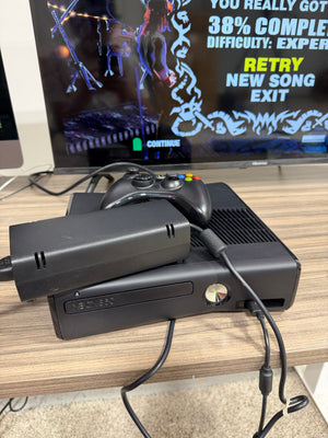 Xbox 360 Console With Controller