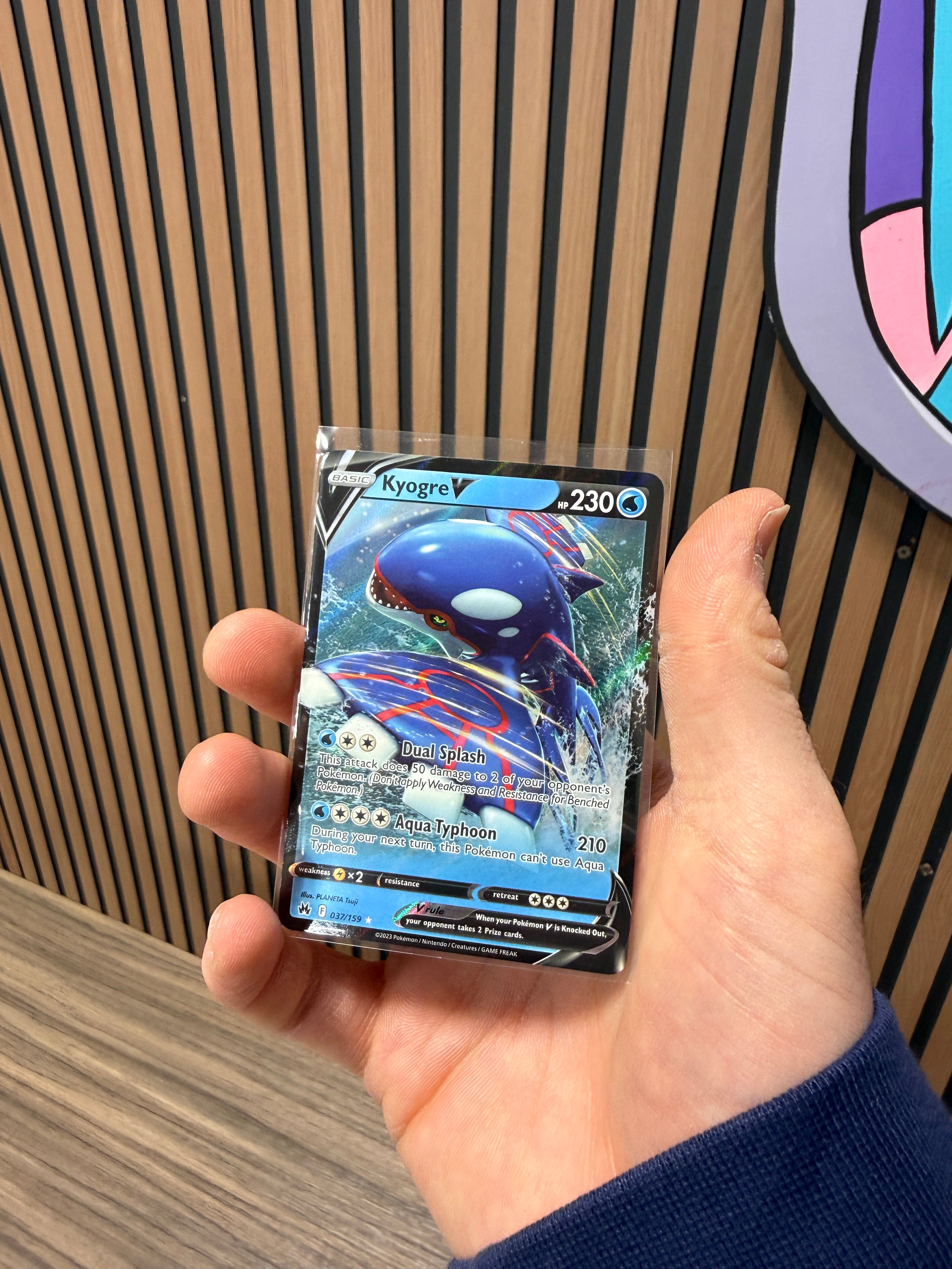 Pokemon Kyogre V 037/159 Crown Zenith Ultra Rare Holo NM