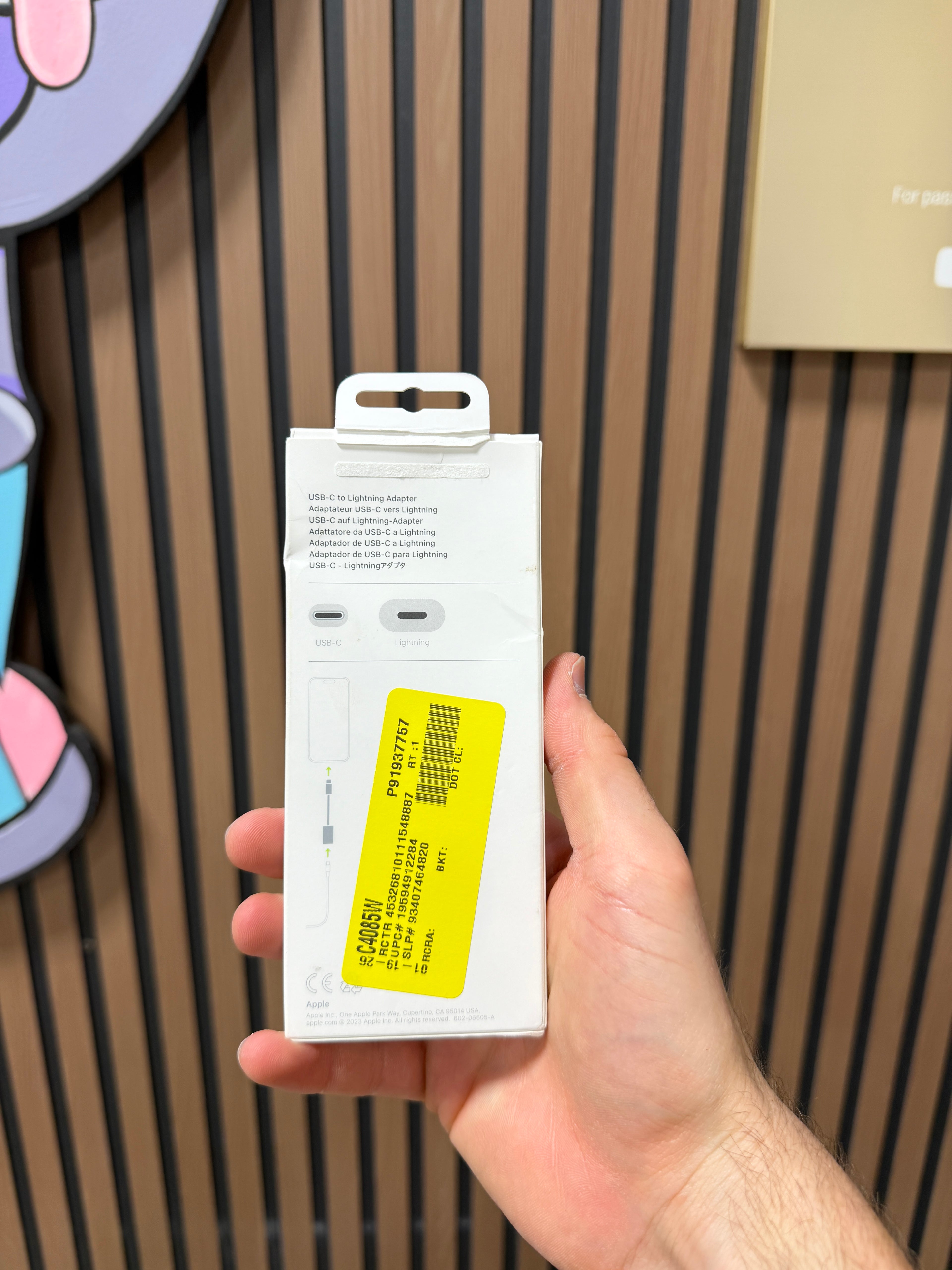 Apple AUTHENTIC USB-C to Lightning Adapter
