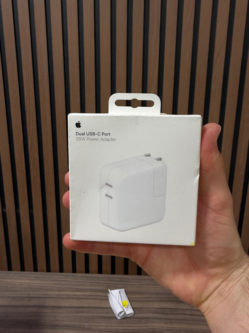 Apple AUTHENTIC 35W Dual USB-C Port Power Adapter