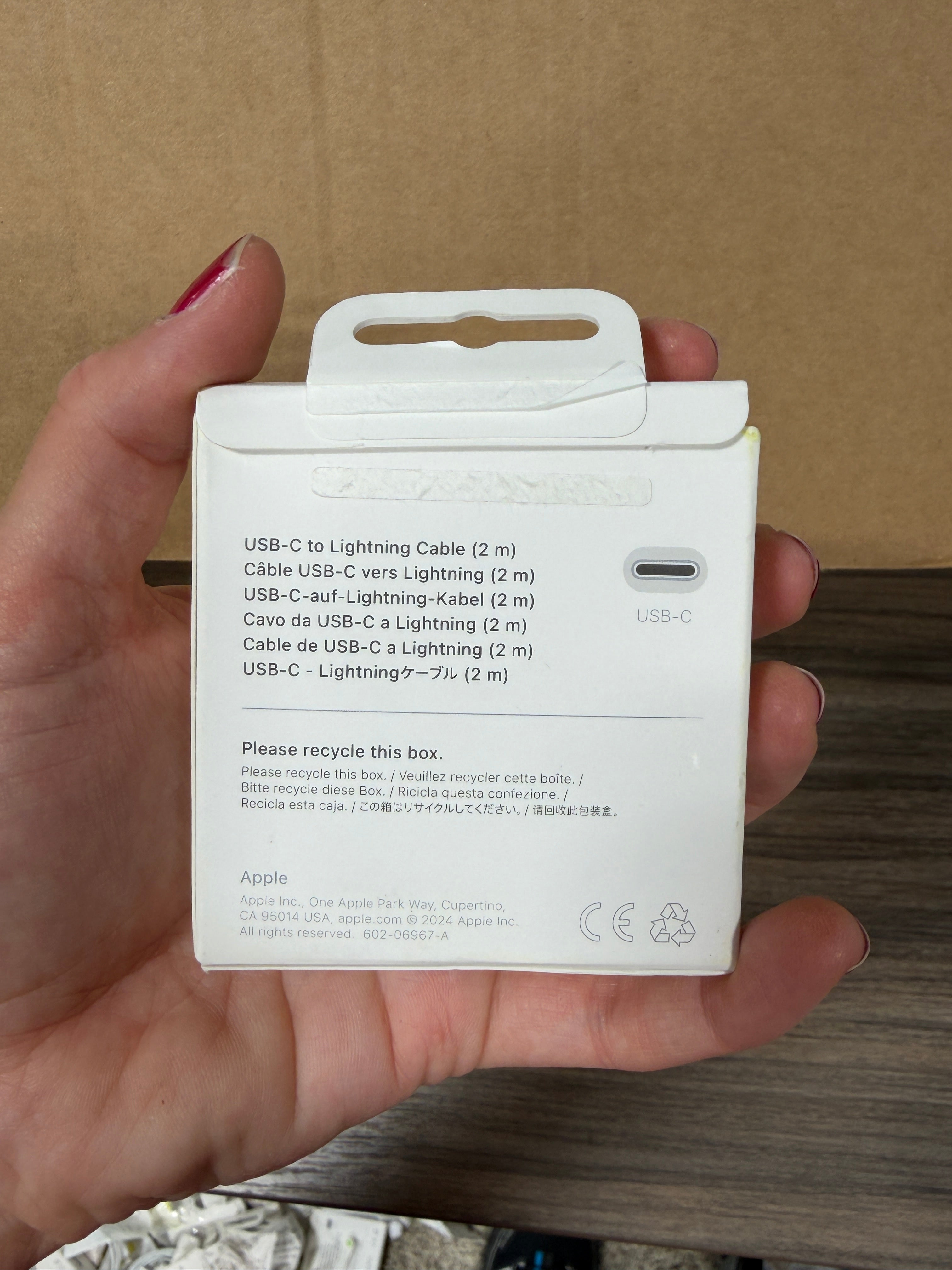 Apple USB-C to Lightning Cable (2 m)