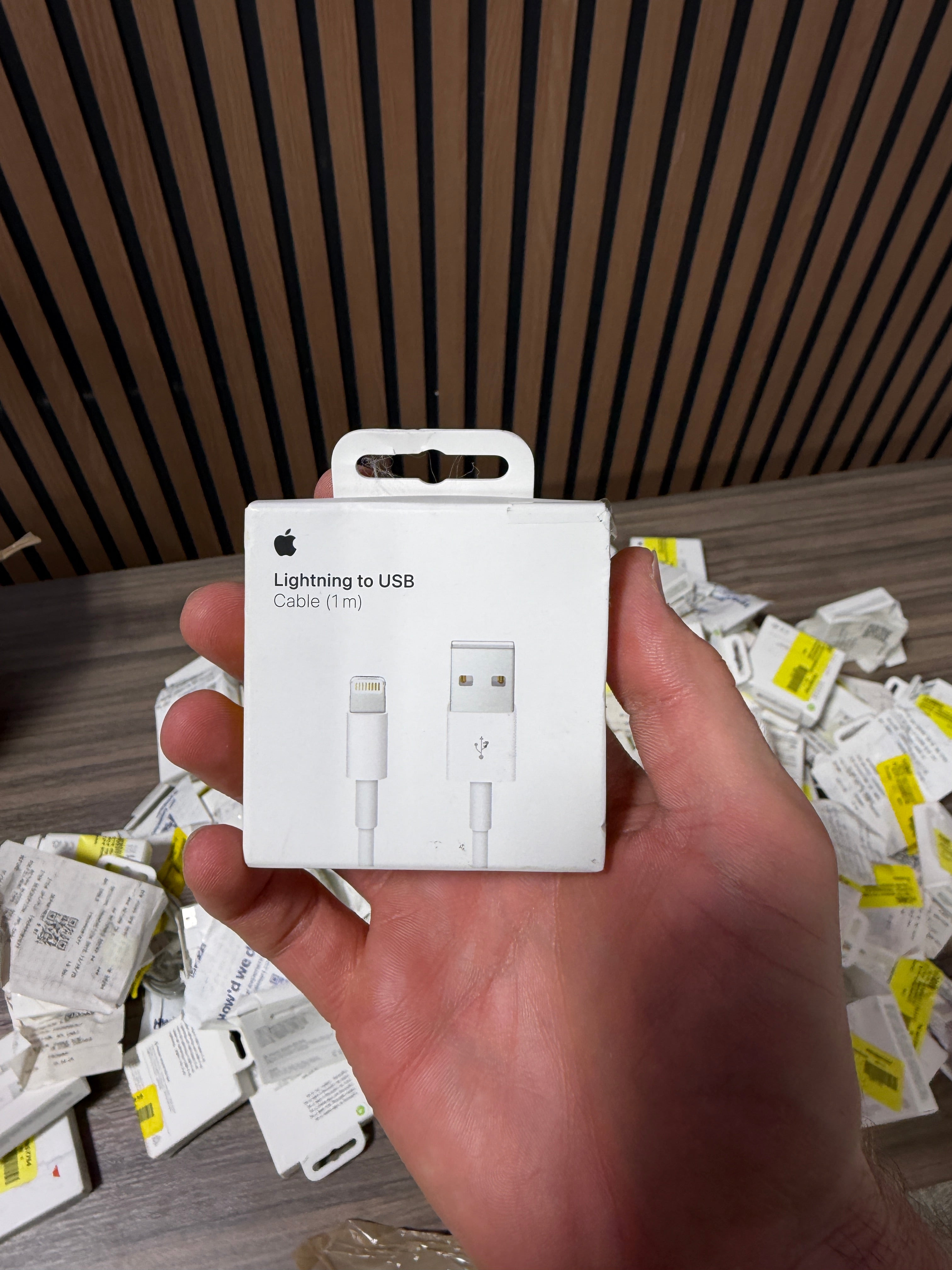 95 Apple Lightning to USB-A Cables (BUNDLE) NOT TESTED