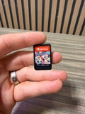 Mario Kart 8 Deluxe on the Nintendo Switch game cartridge