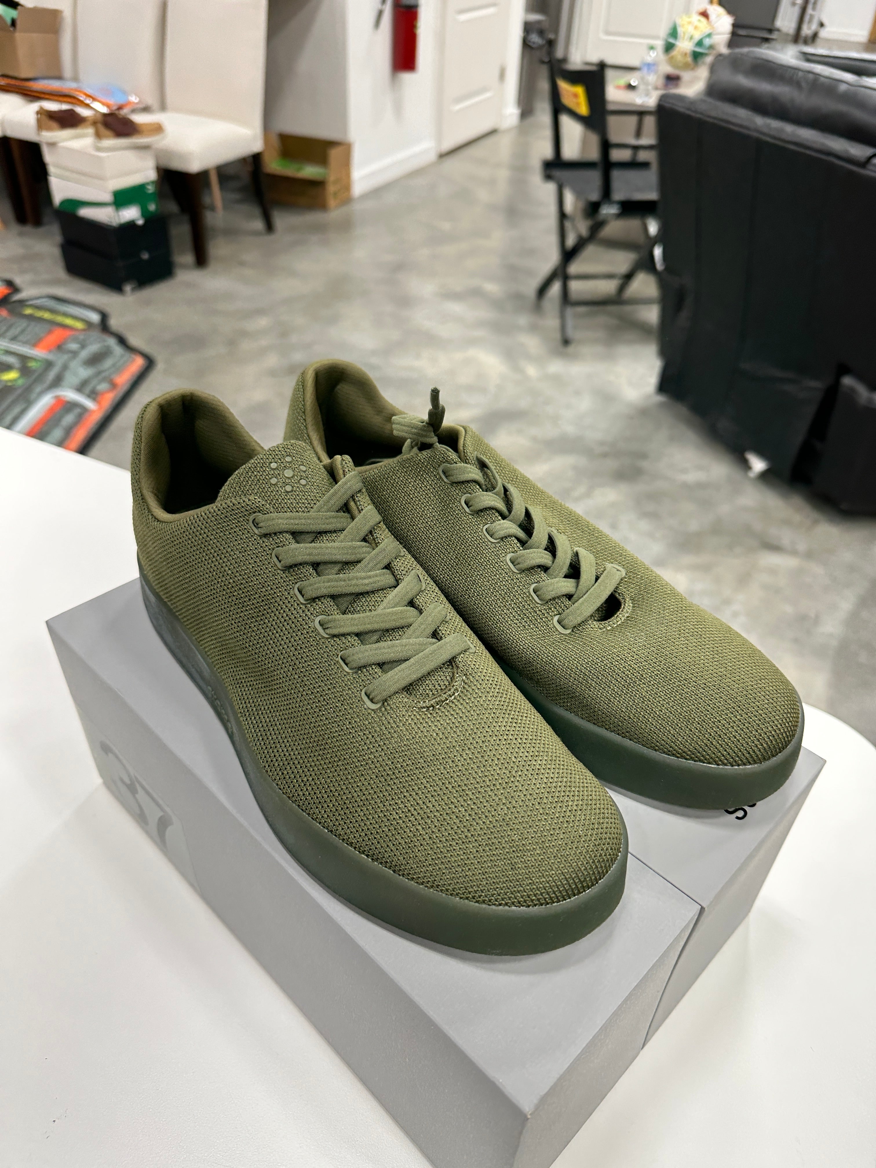 Atoms 001 Clove Green Sz 11