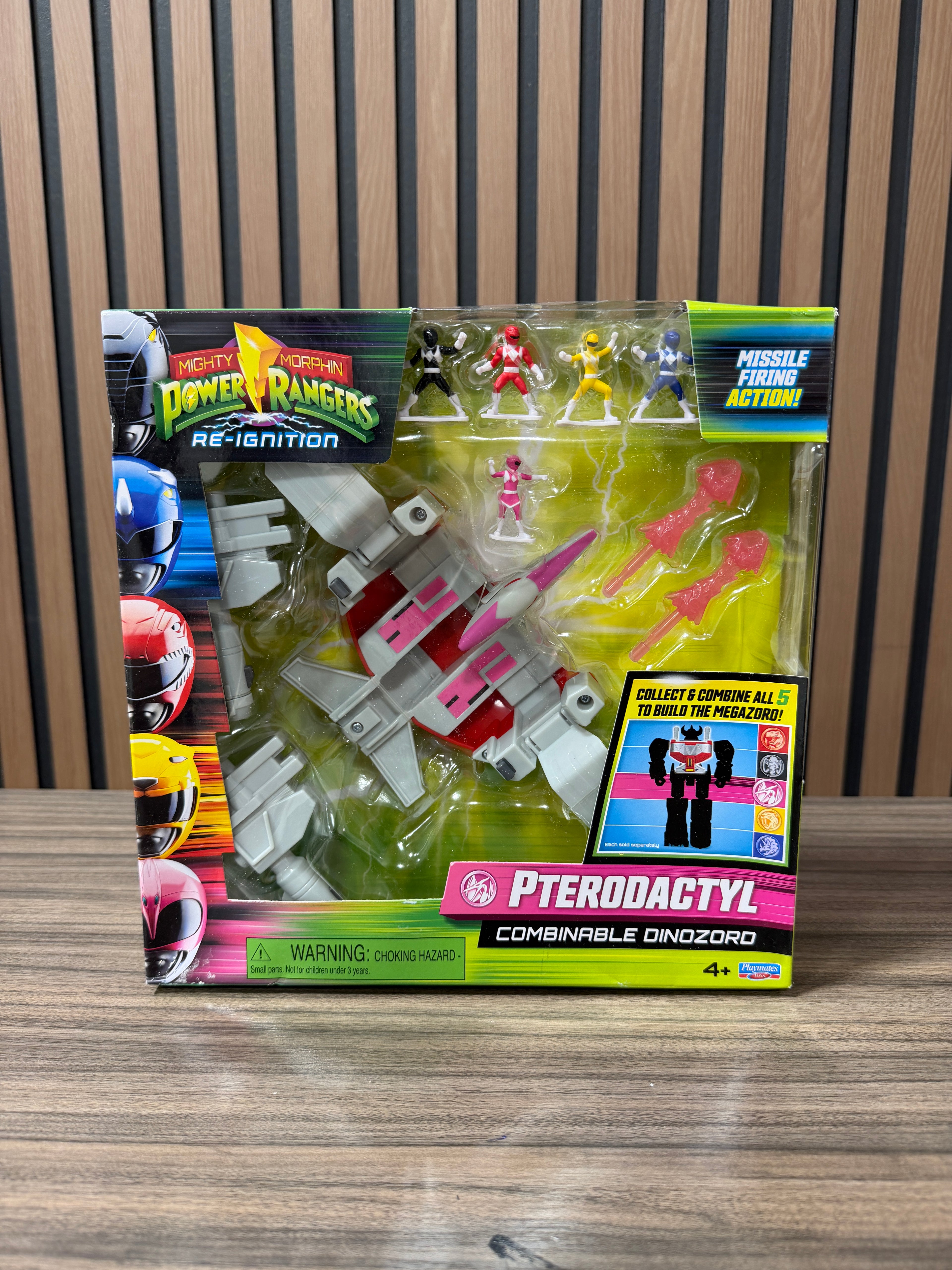 Power Rangers Pterodactyl Dinozord by Playmates Toys