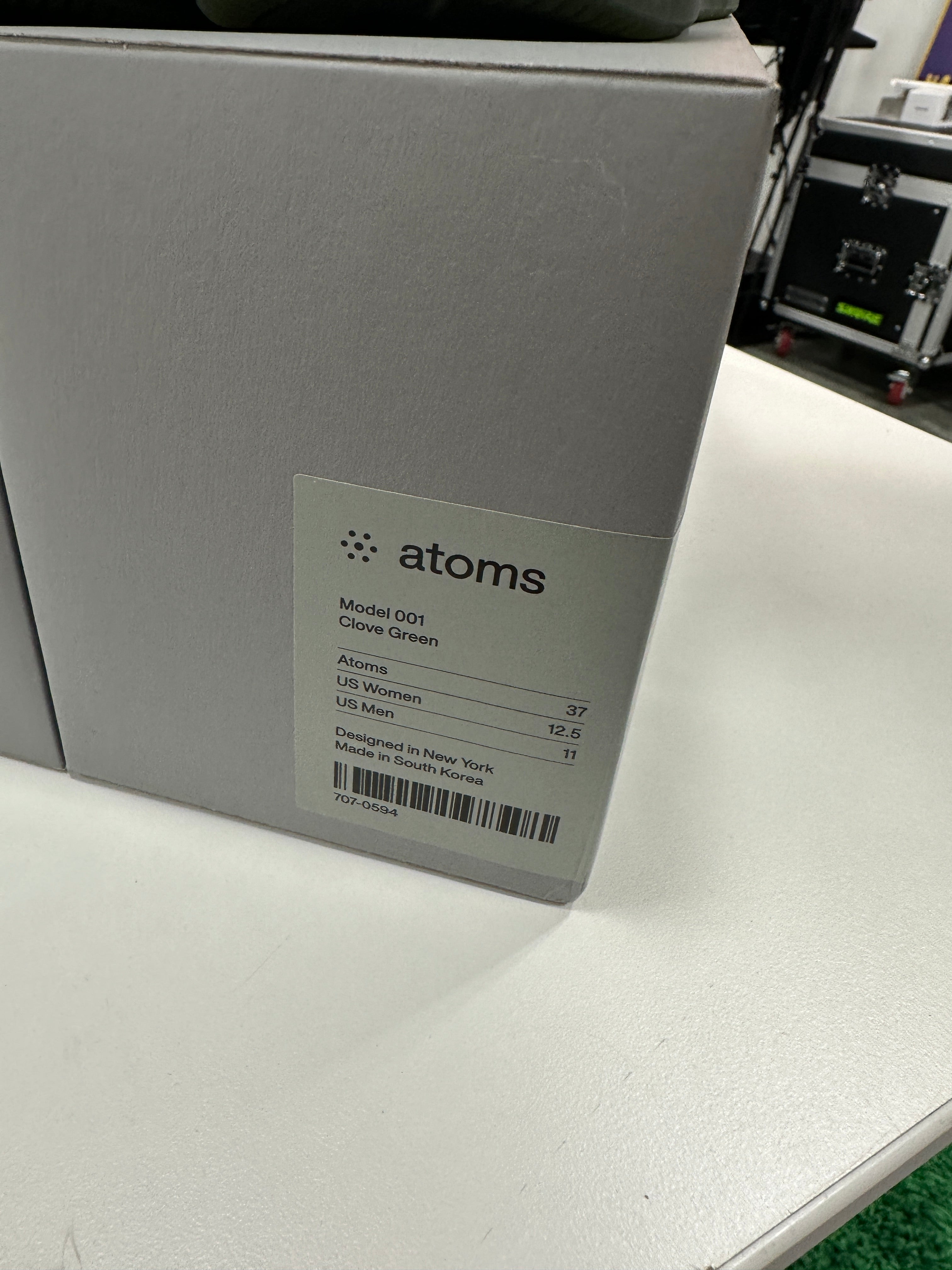 Atoms 001 Clove Green Sz 11