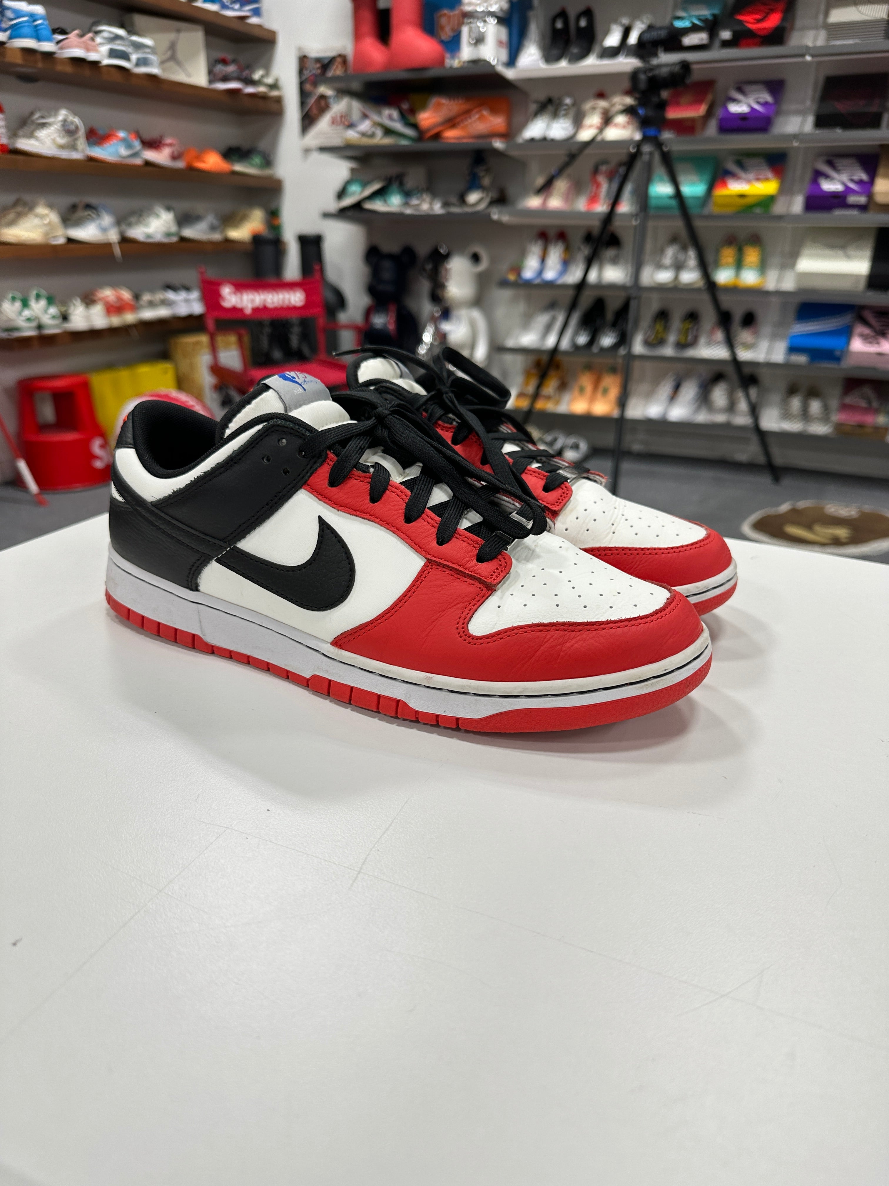 Nike Dunk Low EMB NBA 75th Anniversary Chicago Sz 12 NO BOX